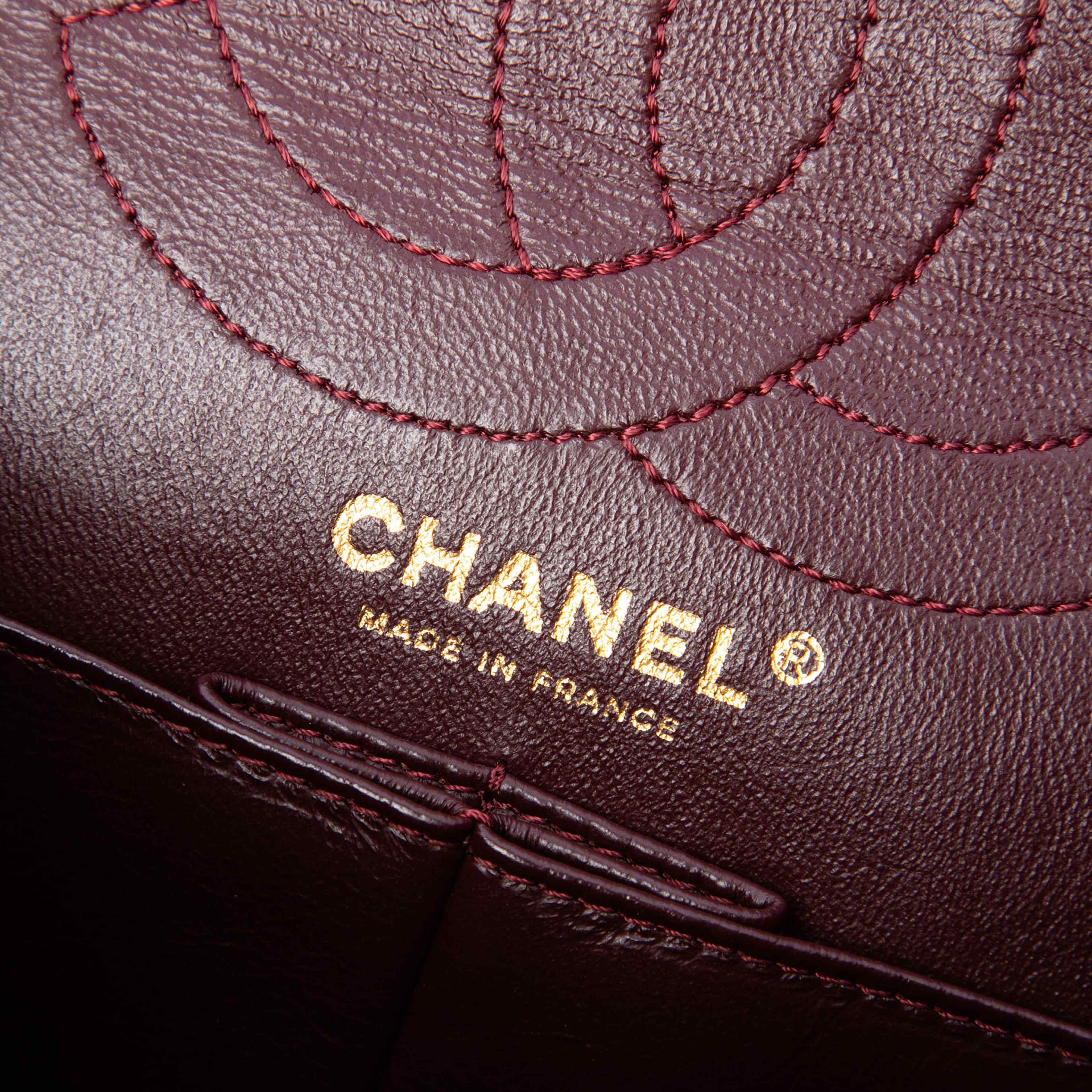 Chanel Quilted Aged Calfskin Reissue 2.55 Double Flap 226, från Luxclusif, i färgen svart. Klicka för att öppna bilden i stort format