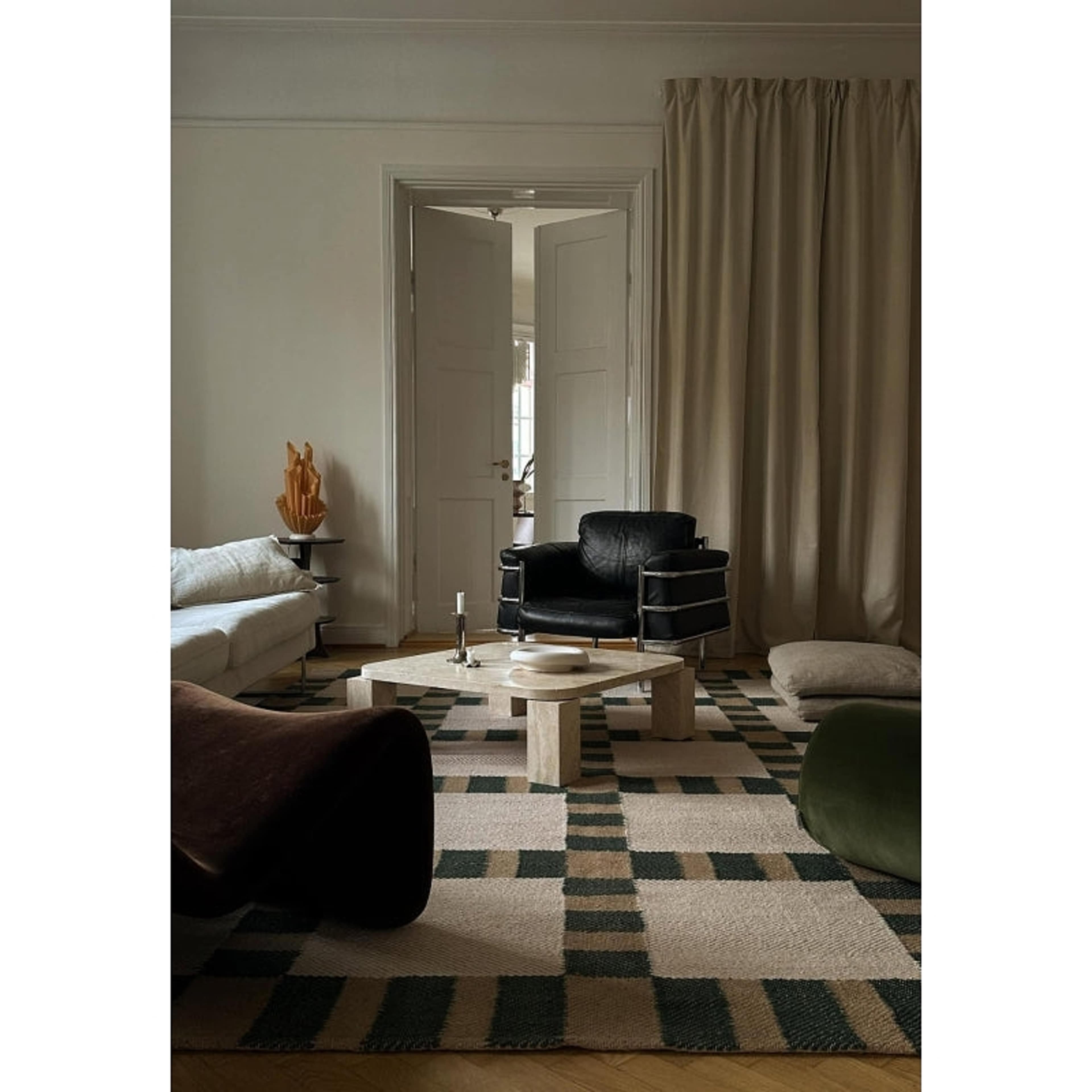 Evelina Kroon Matta Korean Chives Jute, från Layered, i färgen korean chives. Klicka för att öppna bilden i stort format