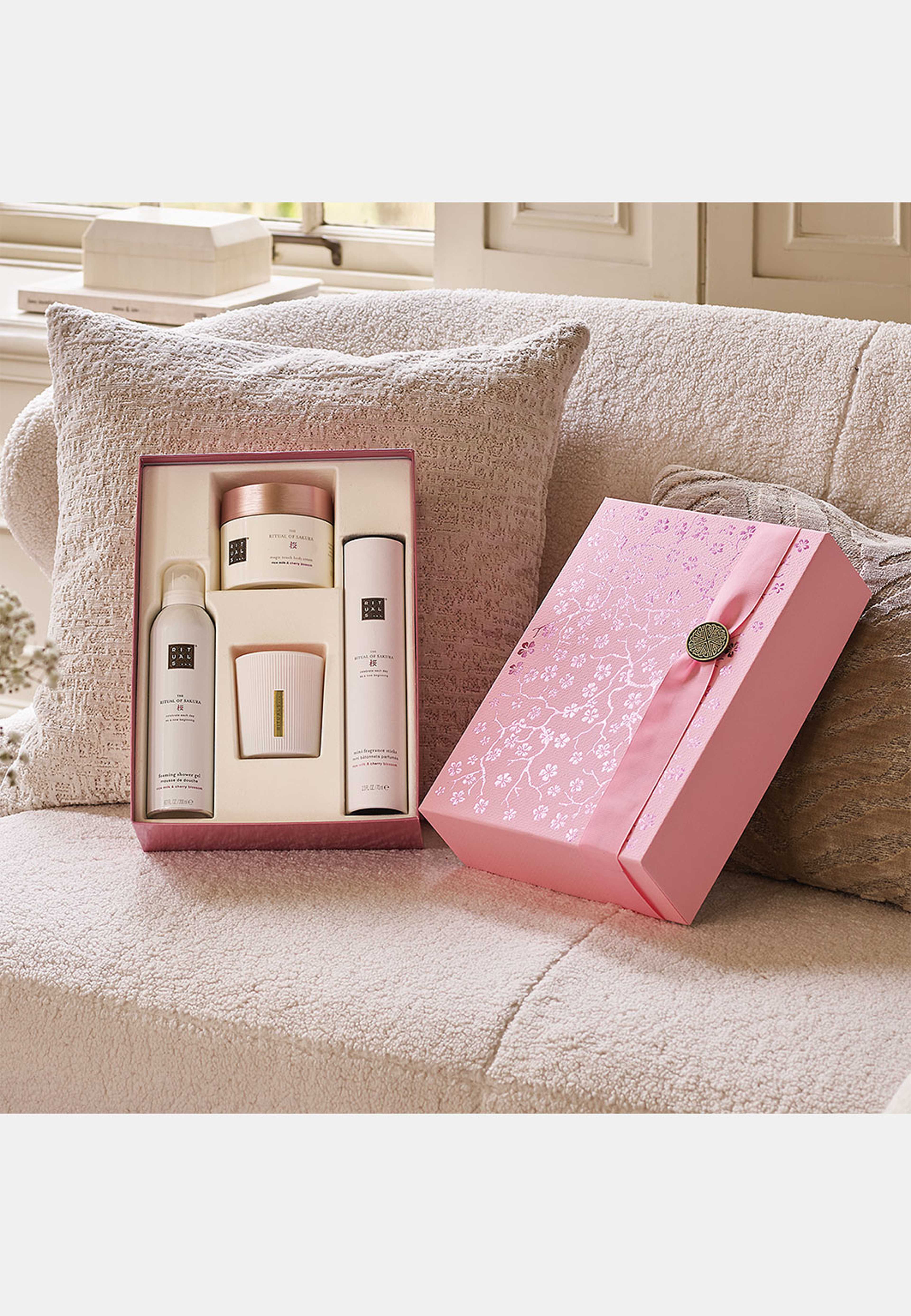 The Ritual of Sakura - Large Gift Set 2024