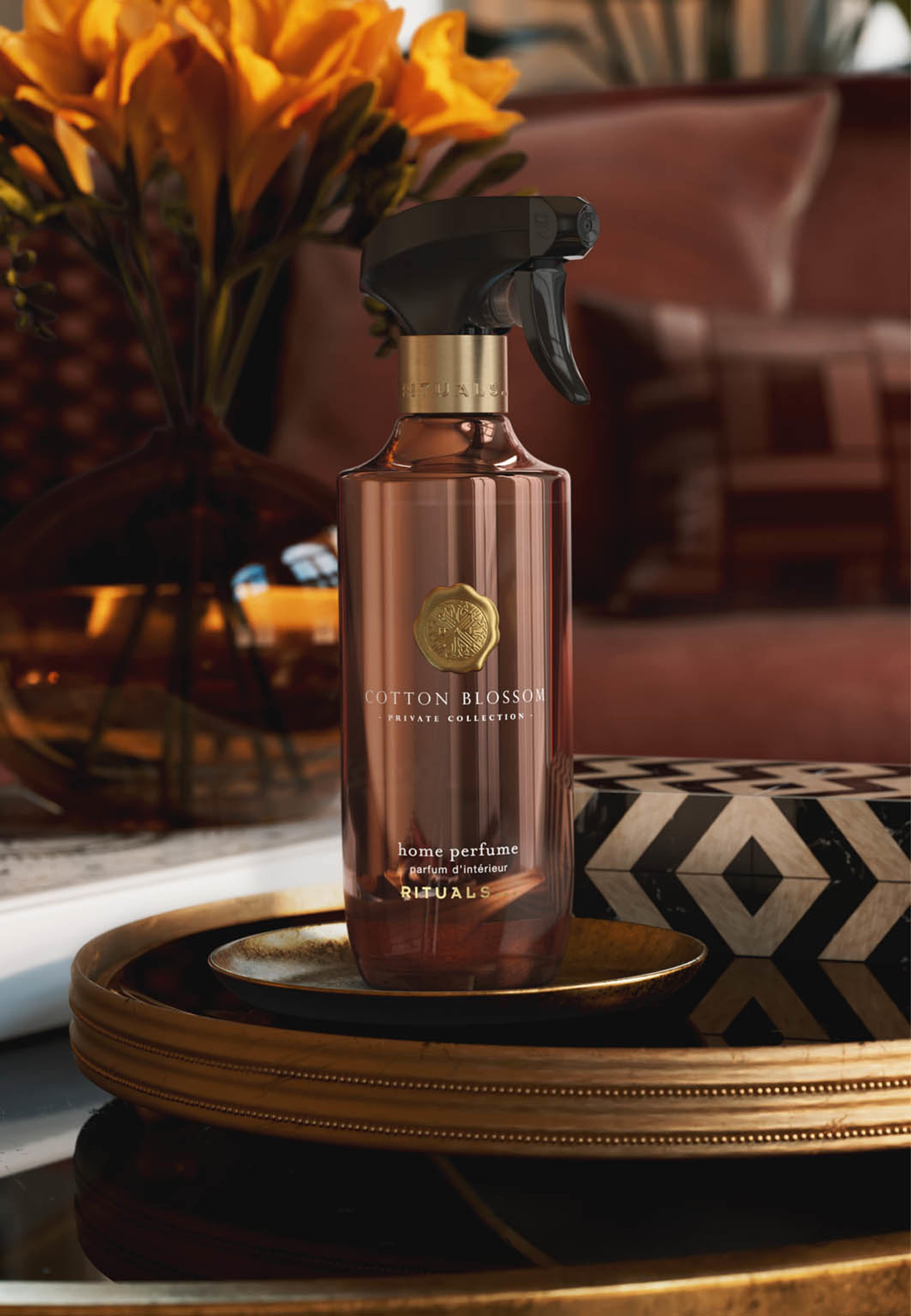 Cotton Blossom Home Perfume, från Rituals. Klicka för att öppna bilden i stort format