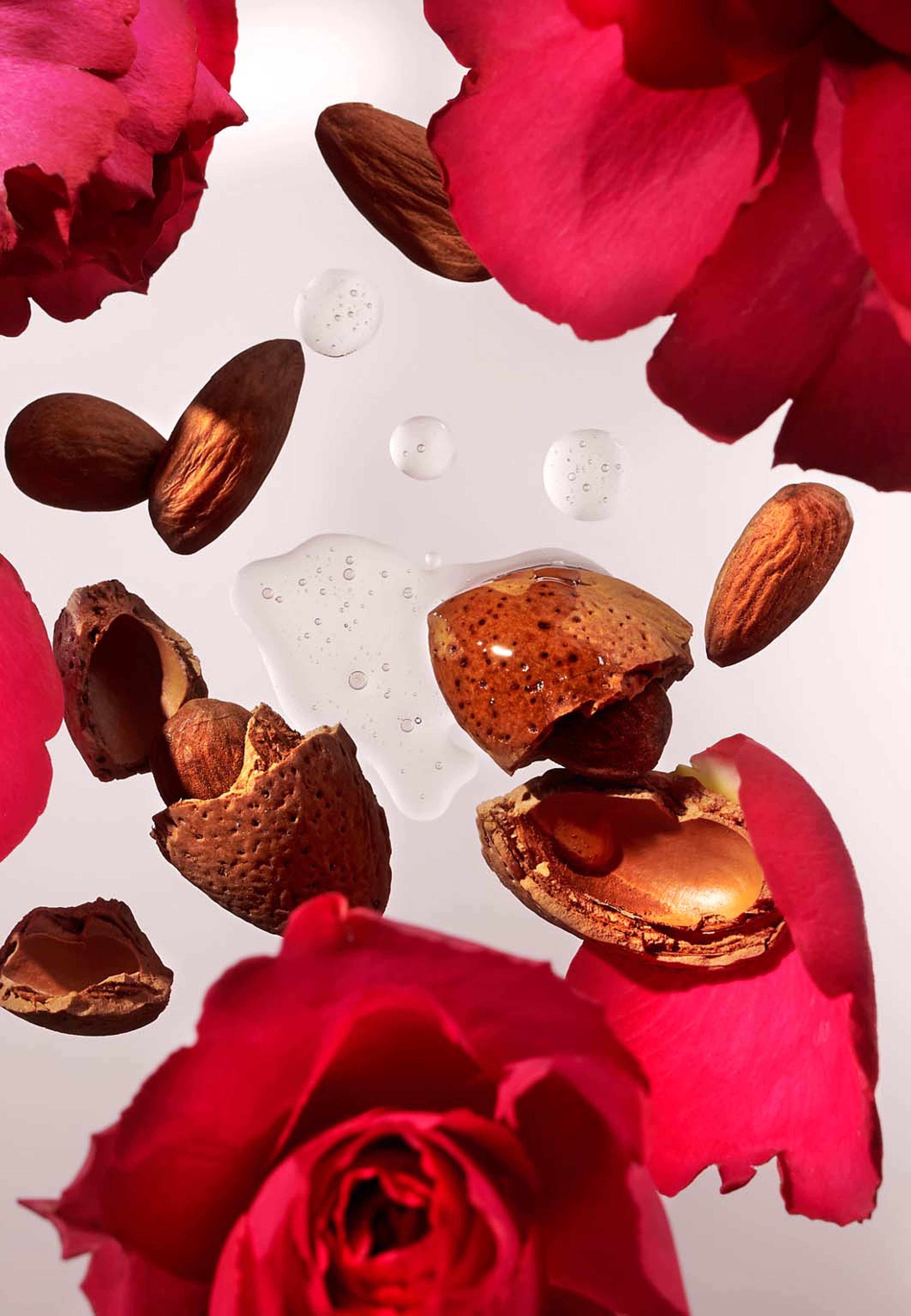 The Ritual of Ayurveda Foaming Shower Gel, från Rituals. Klicka för att öppna bilden i stort format