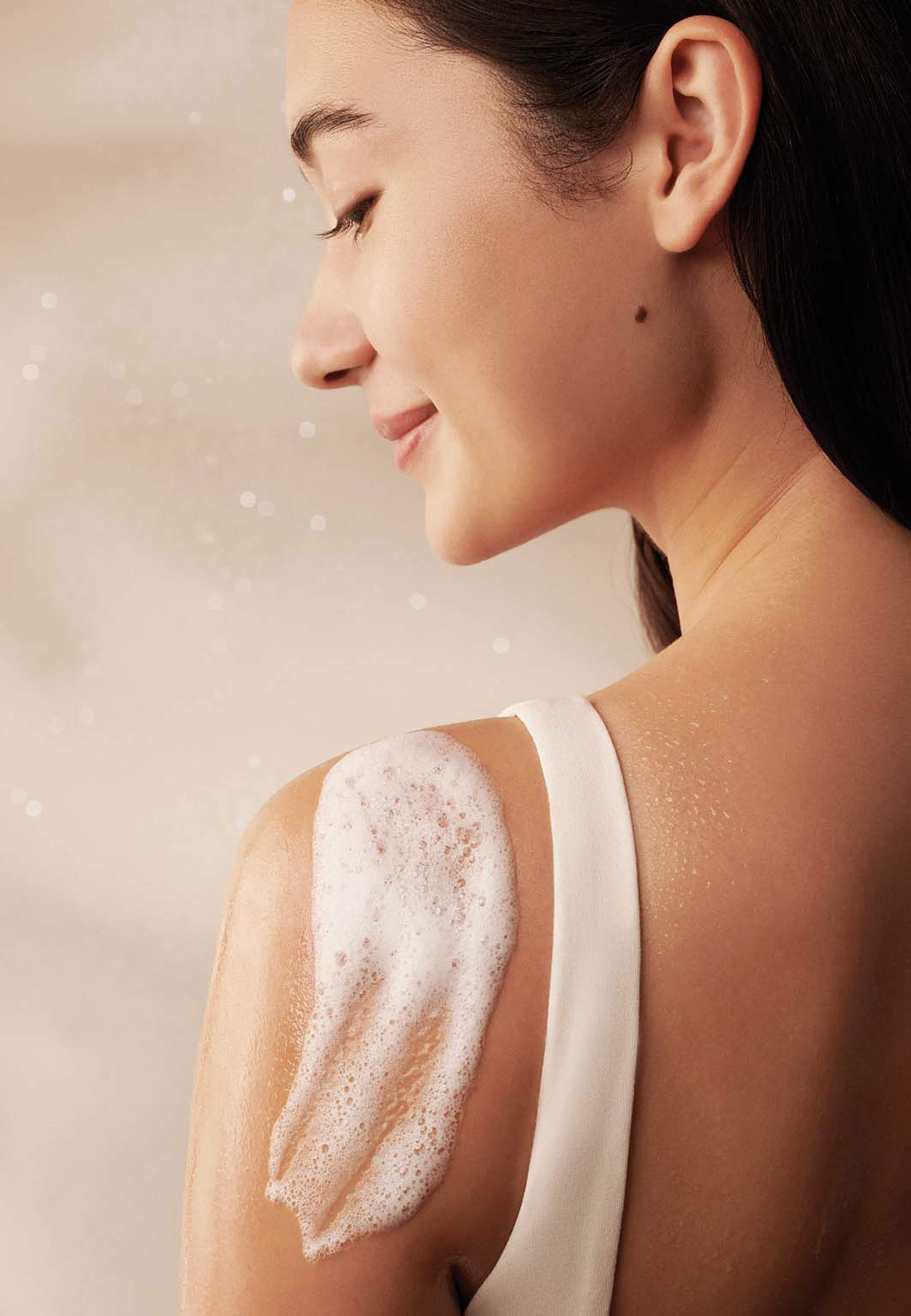 The Ritual of Seshen Foaming Shower Gel, från Rituals. Klicka för att öppna bilden i stort format