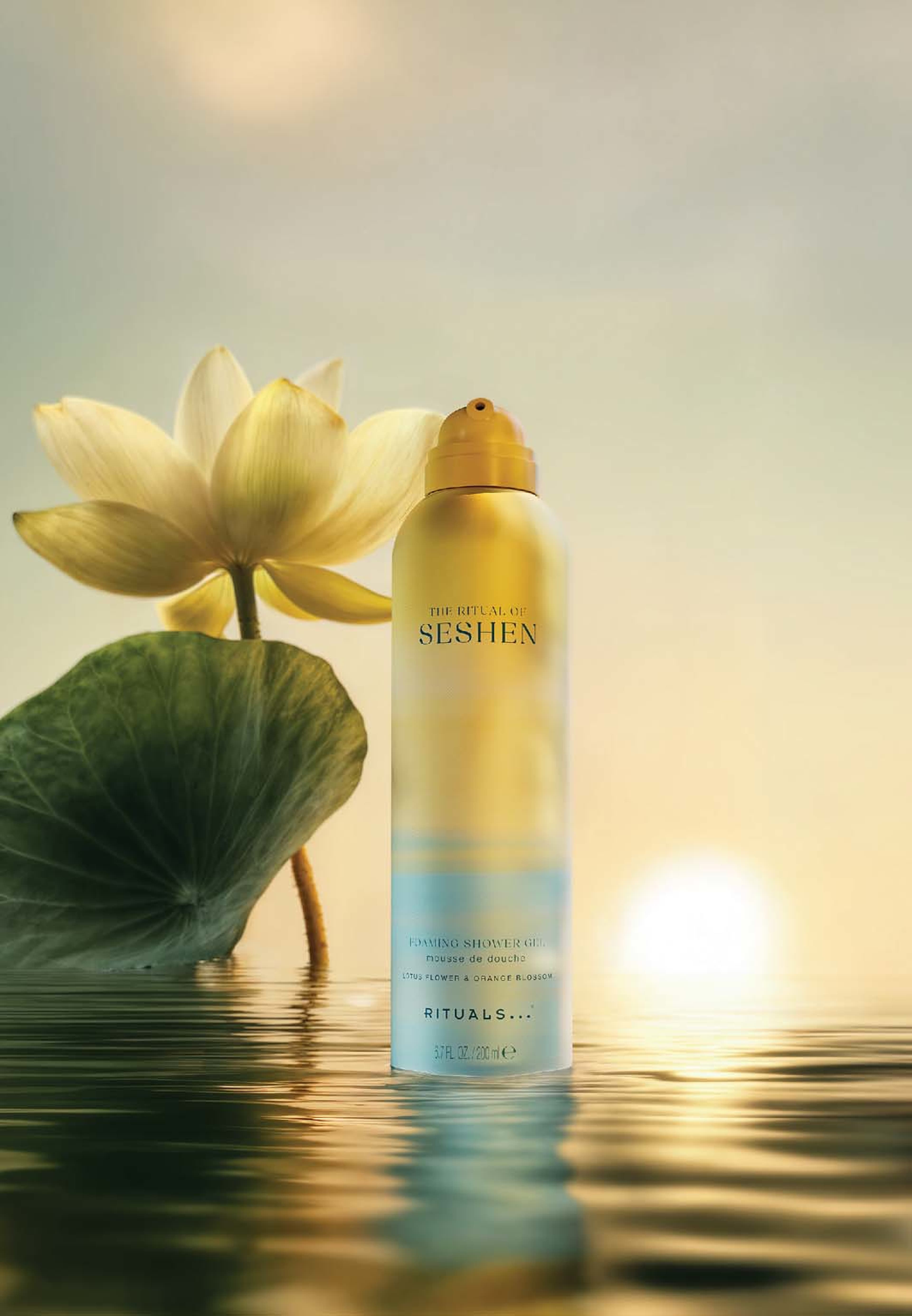 The Ritual of Seshen Foaming Shower Gel, från Rituals. Klicka för att öppna bilden i stort format