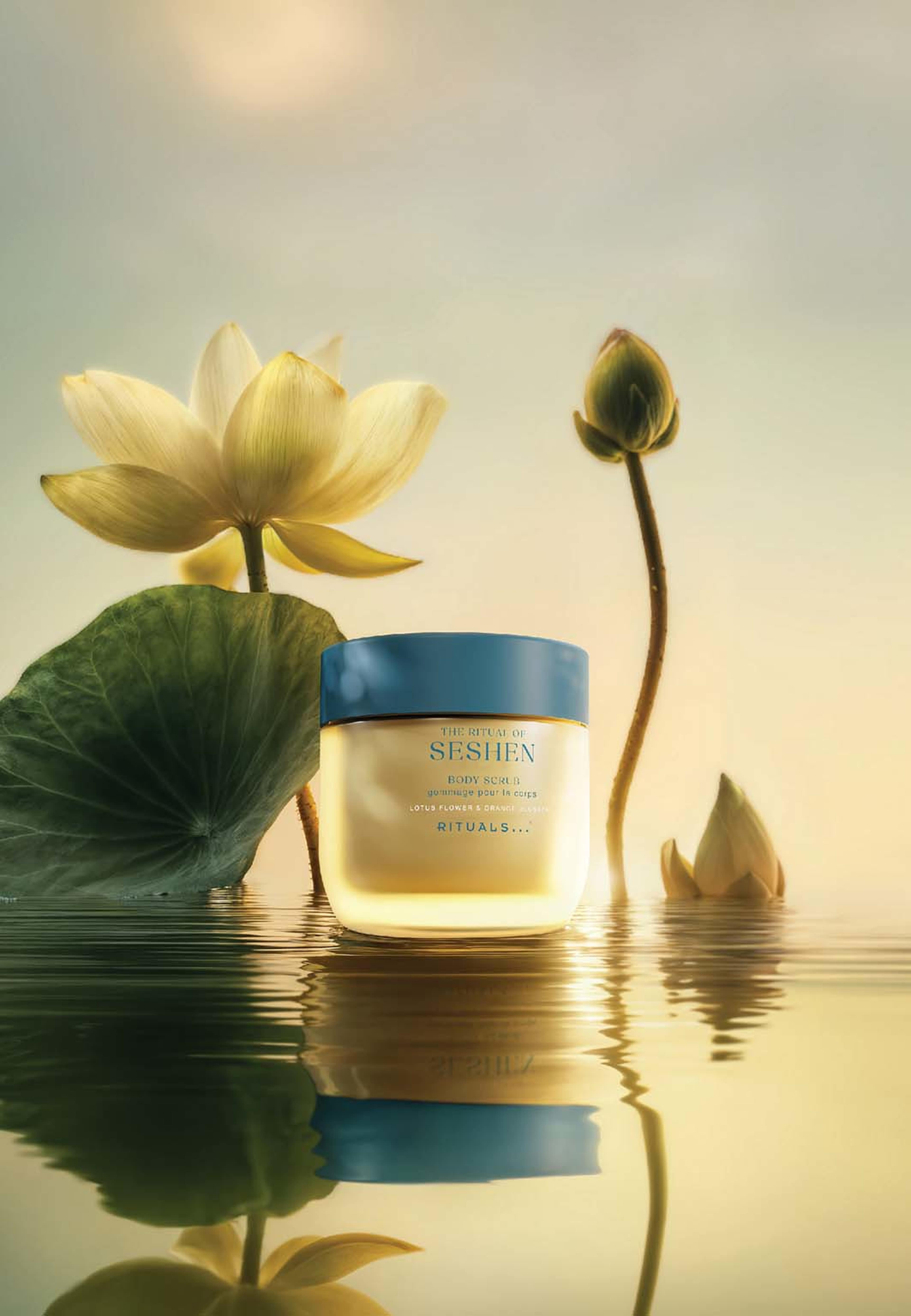 The Ritual of Seshen Body Scrub, från Rituals. Klicka för att öppna bilden i stort format