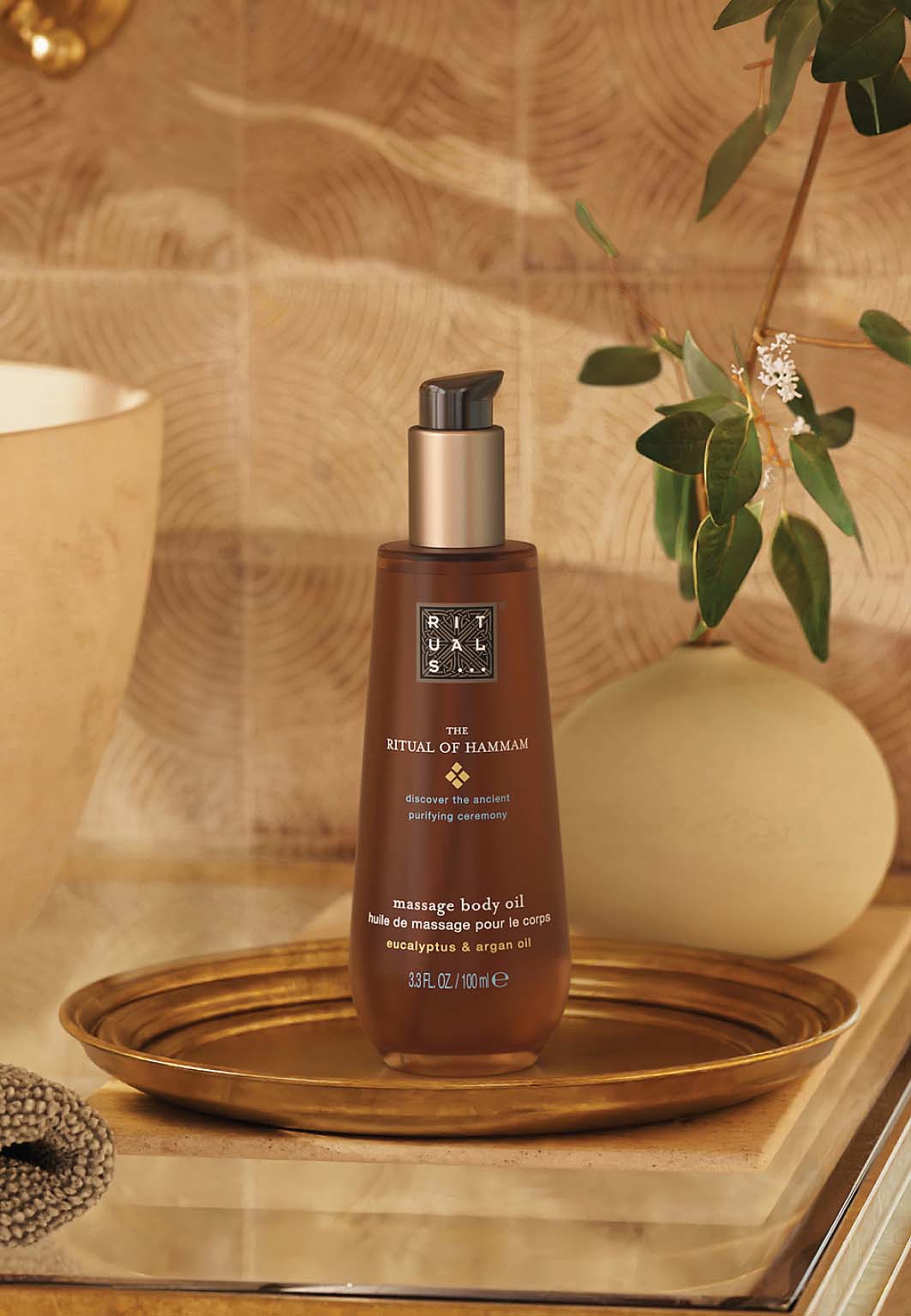 The Ritual of Hammam Massage Body Oil, från Rituals. Klicka för att öppna bilden i stort format