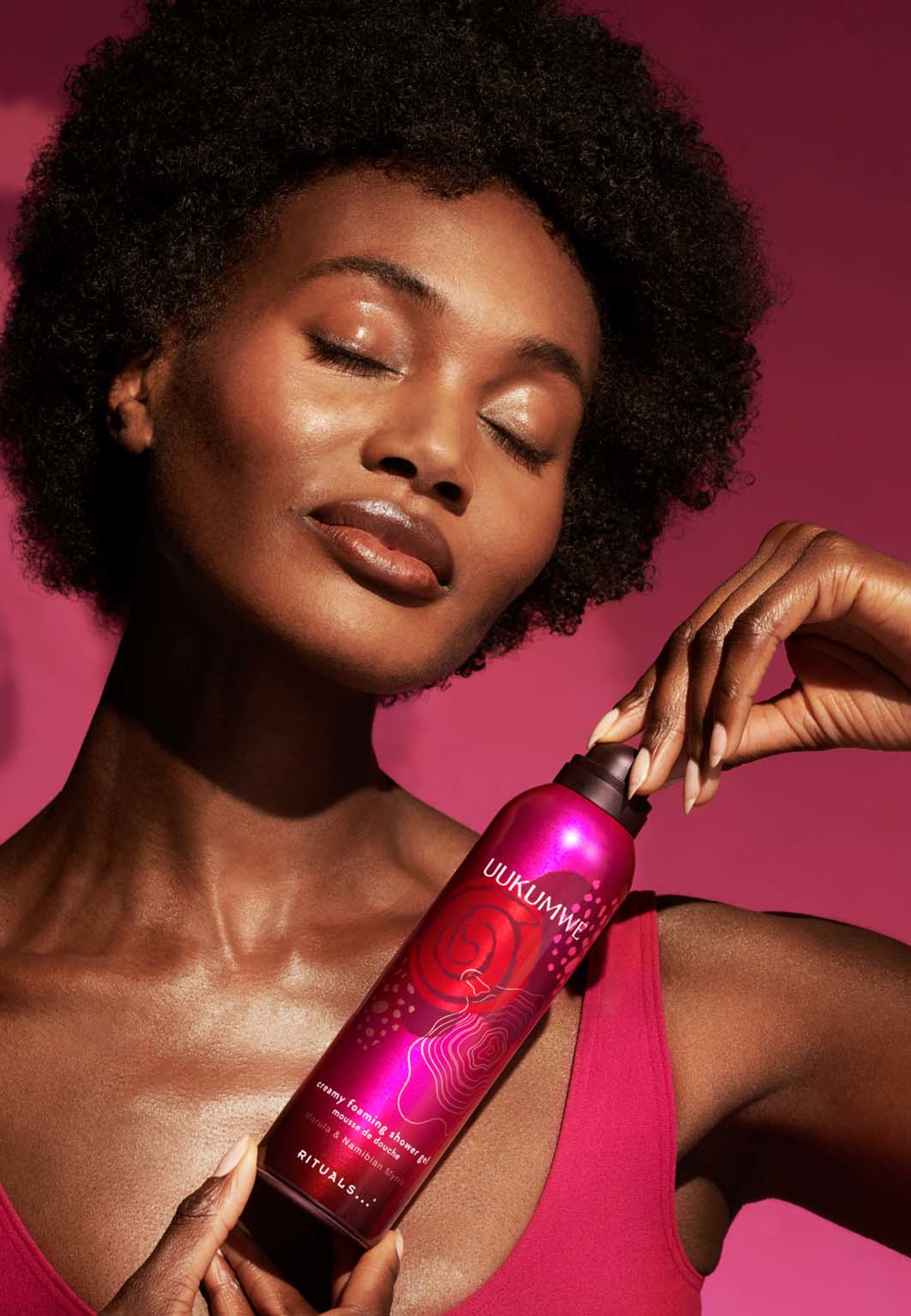 Uukumwe Collection Creamy Foaming Shower Gel, från Rituals. Klicka för att öppna bilden i stort format