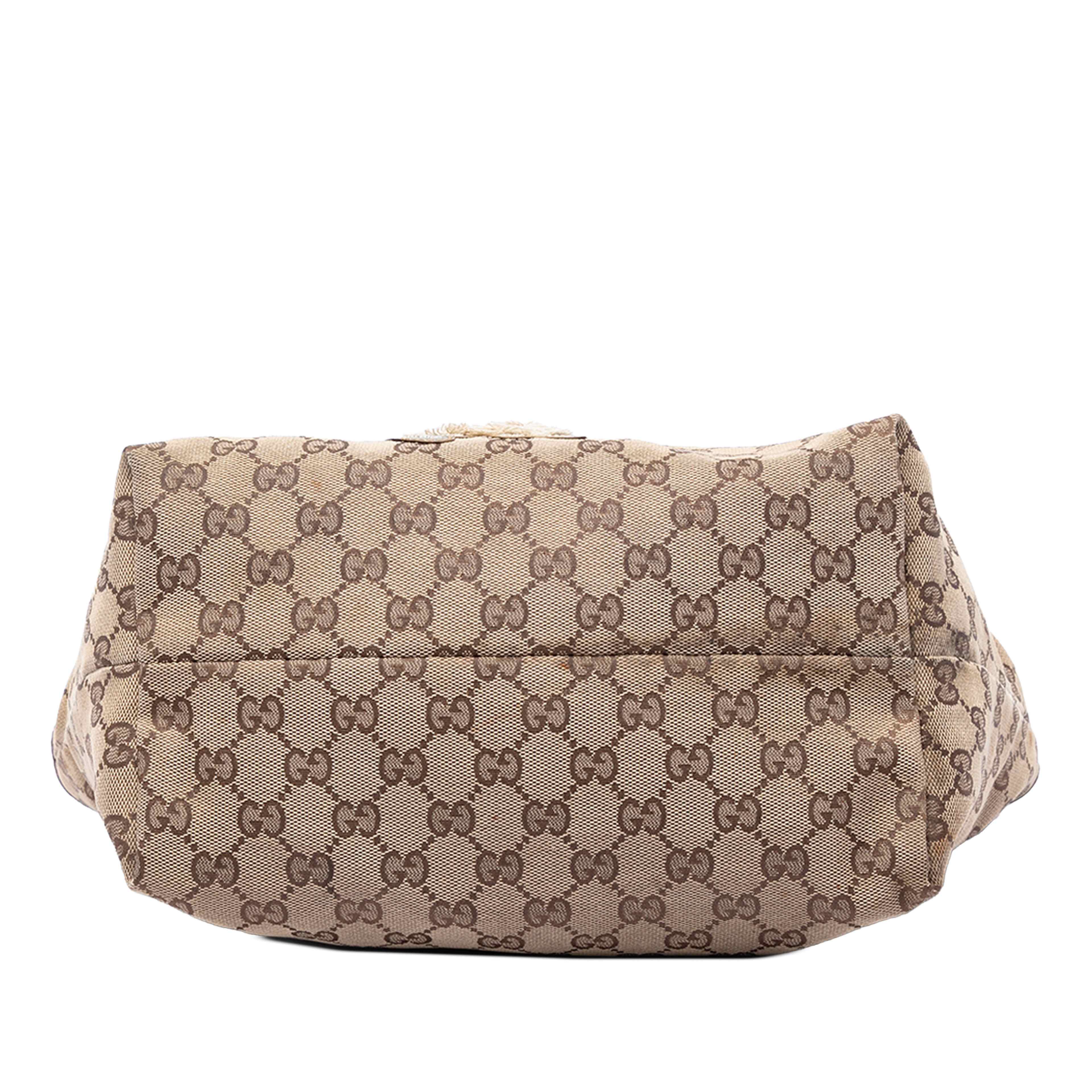 Gucci Small Gg Canvas Brando Guccioli Holiday Chihuahua Tote, från Luxclusif, i färgen beige. Klicka för att öppna bilden i stort format