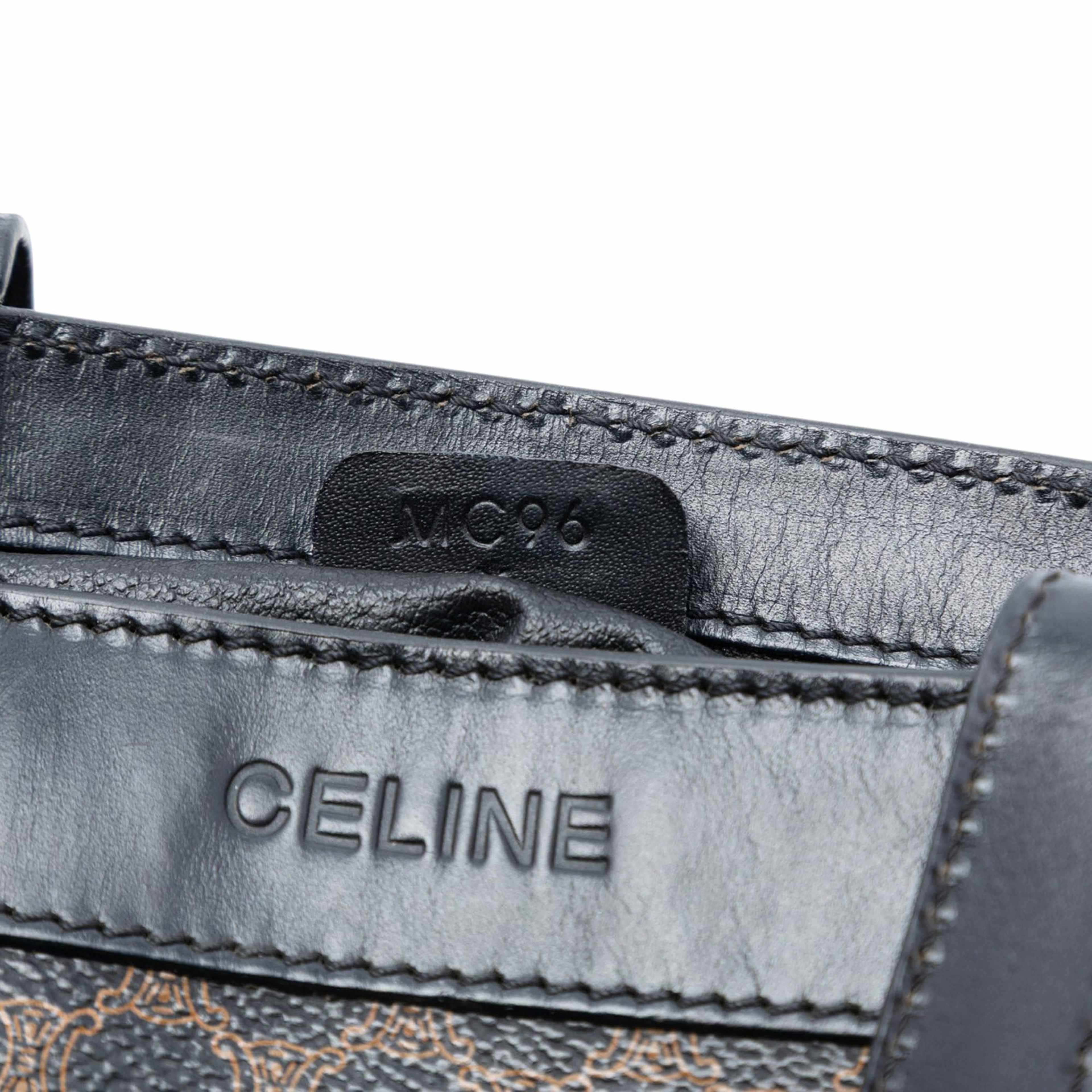 Celine Macadam Coated Canvas Handbag, från Luxclusif, i färgen dark brown. Klicka för att öppna bilden i stort format