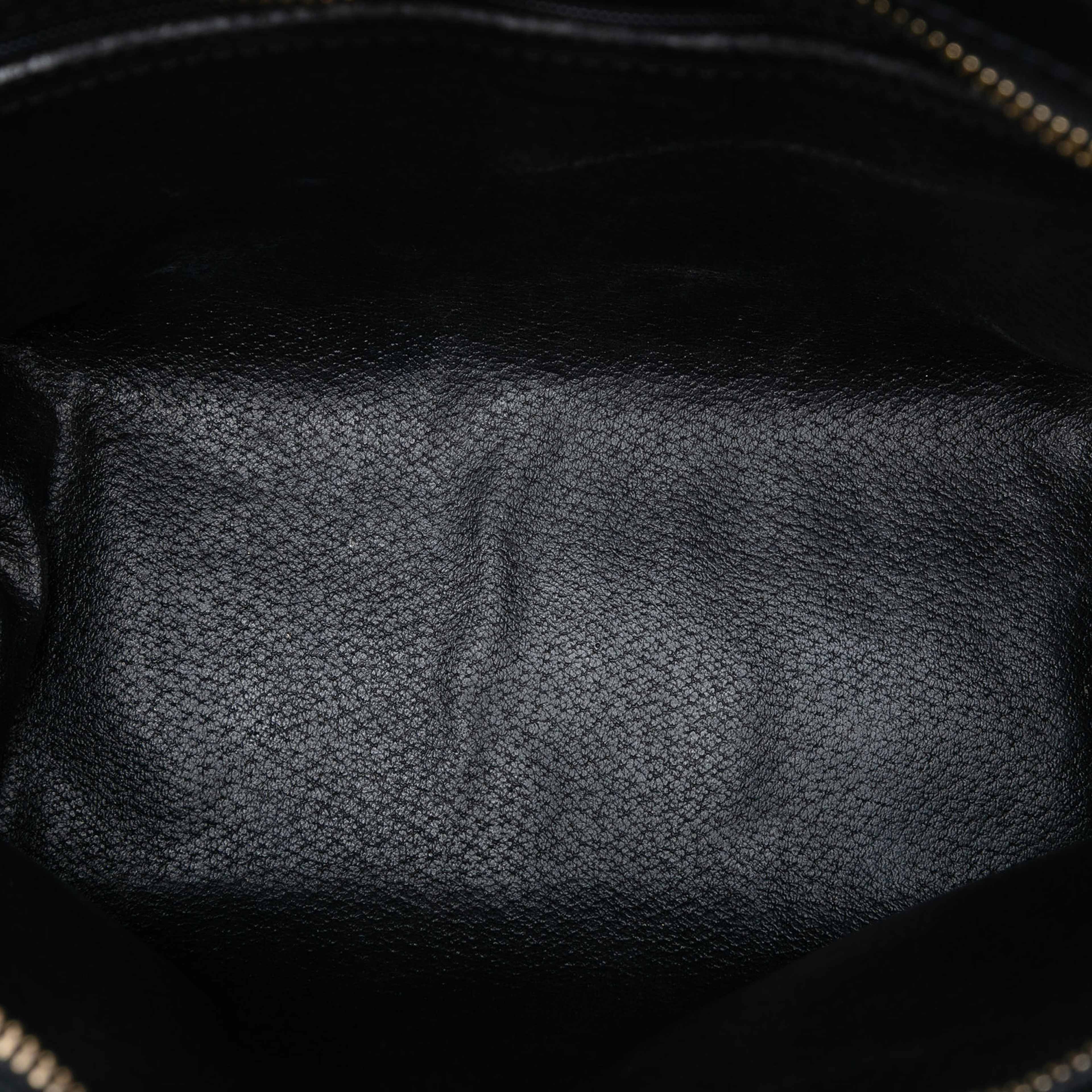 Celine Macadam Coated Canvas Handbag, från Luxclusif, i färgen dark brown. Klicka för att öppna bilden i stort format