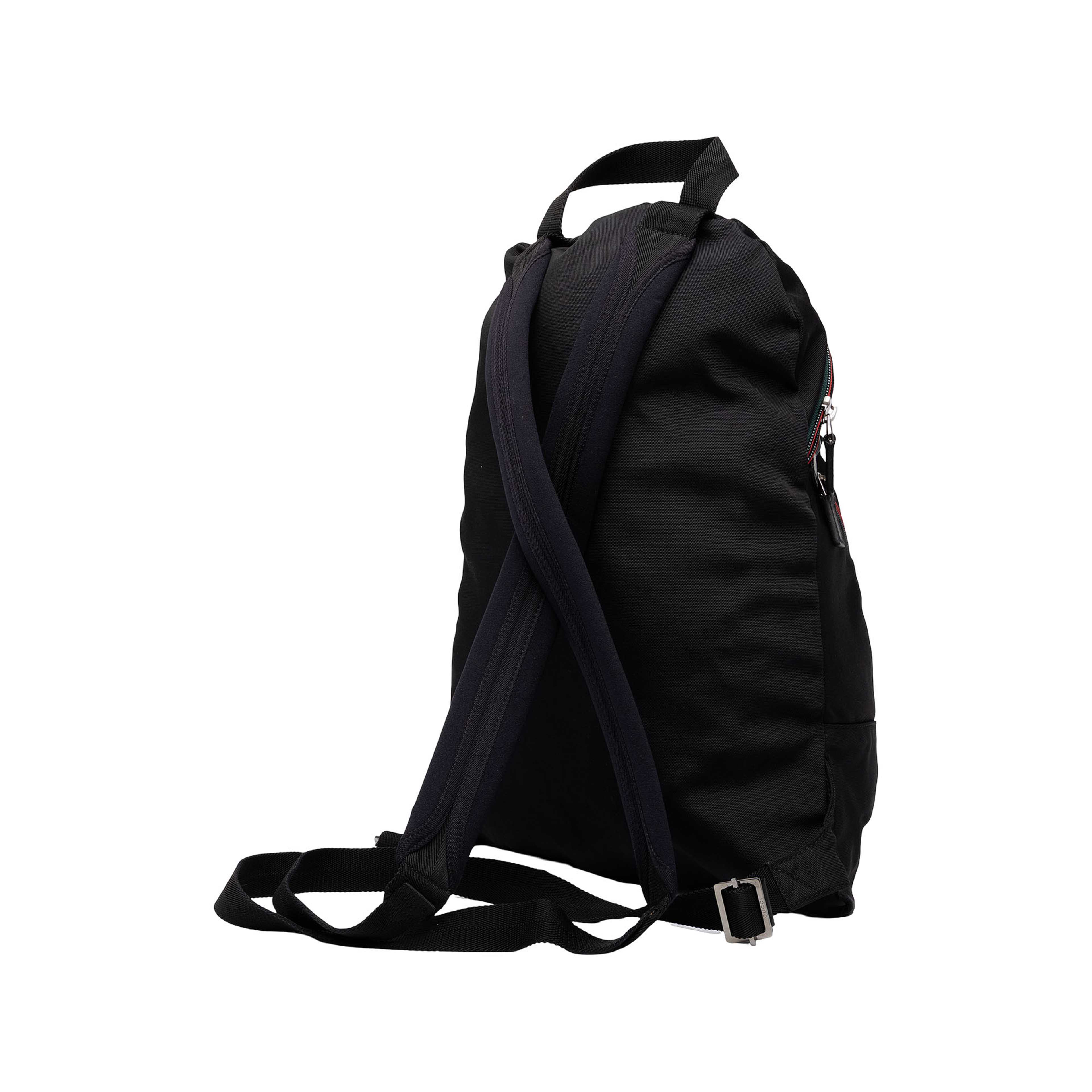 Gucci Nylon Web Backpack, från Luxclusif, i färgen svart. Klicka för att öppna bilden i stort format