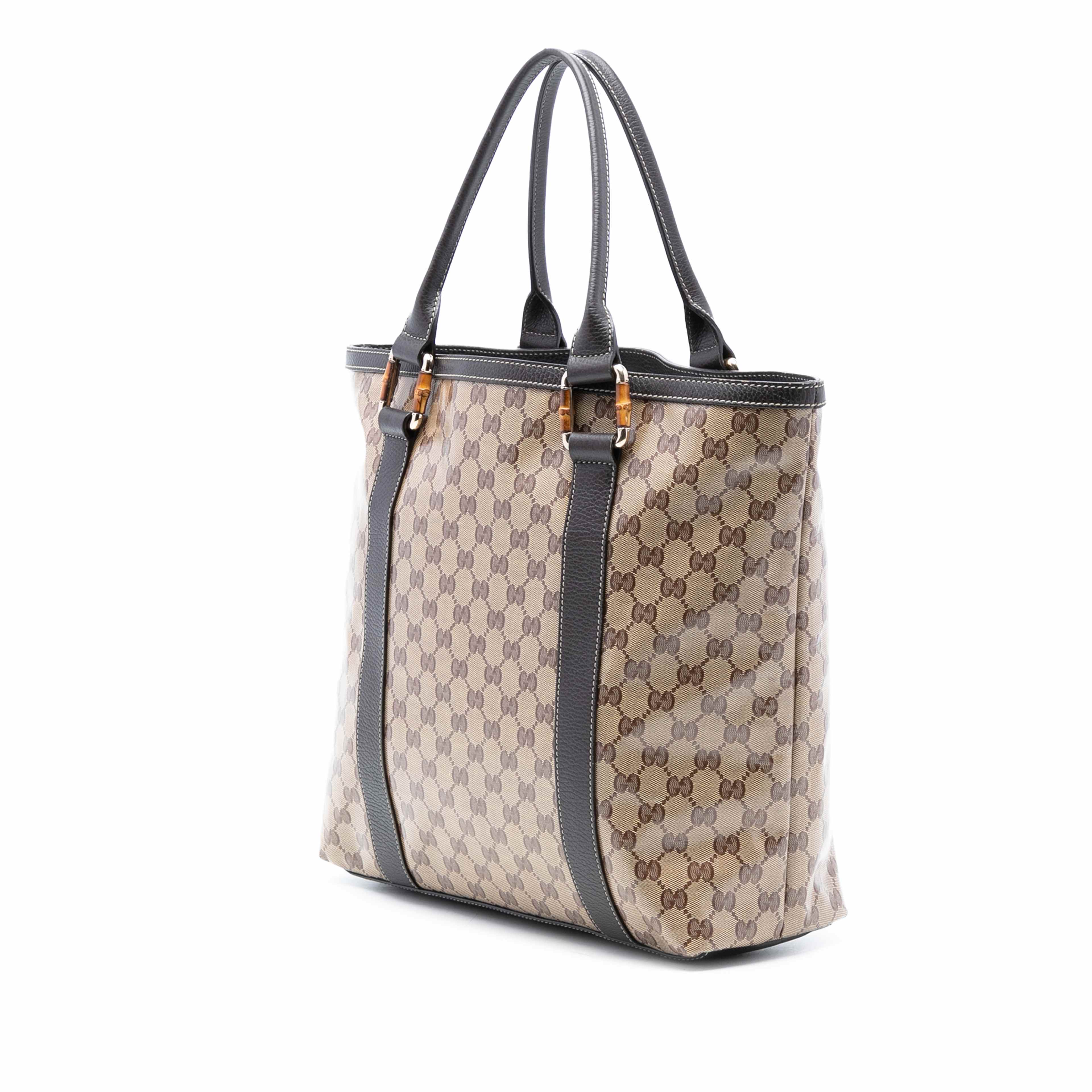 Gucci Gg Crystal Bamboo Shopper Tote, från Luxclusif, i färgen beige. Klicka för att öppna bilden i stort format