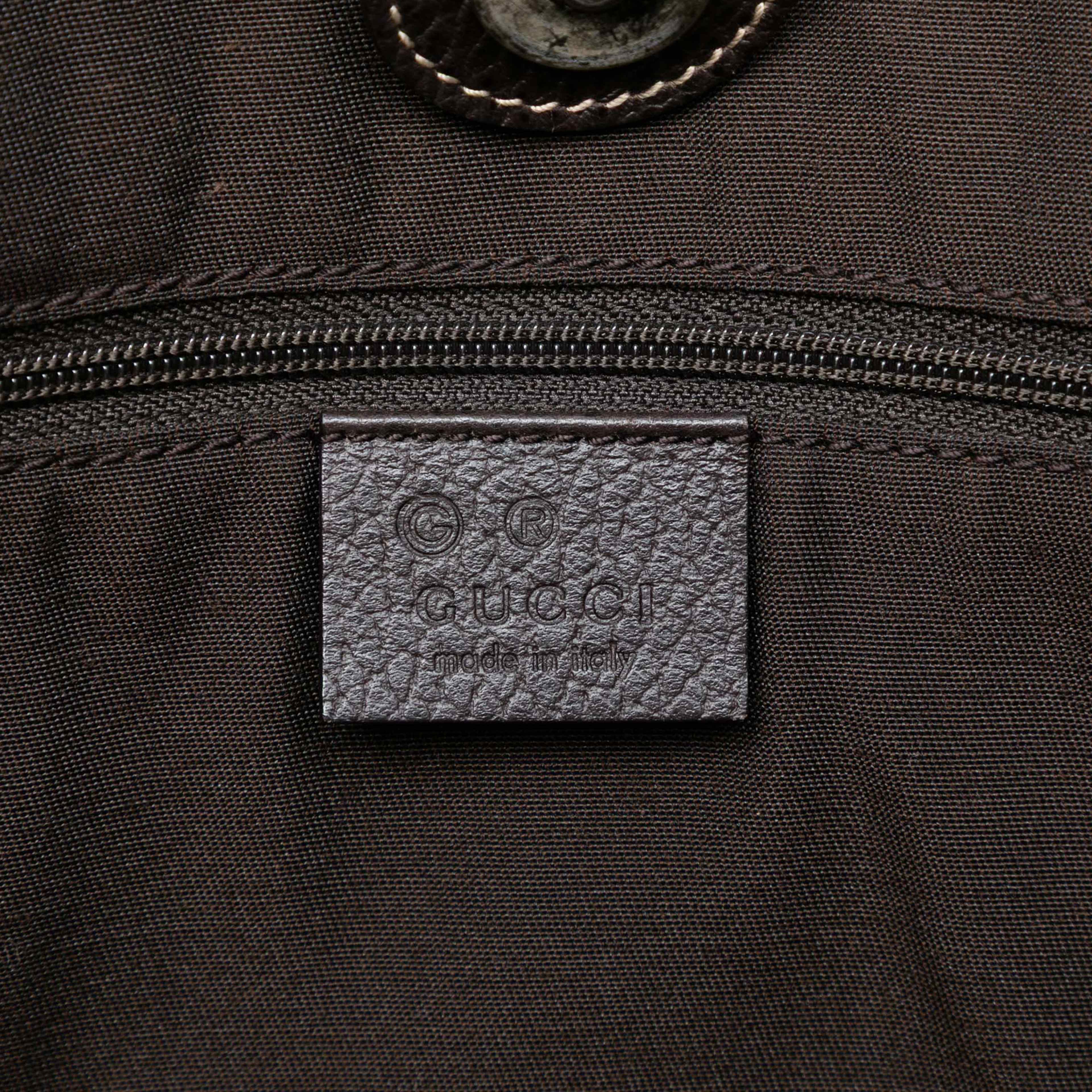 Gucci Gg Crystal Bamboo Shopper Tote, från Luxclusif, i färgen beige. Klicka för att öppna bilden i stort format