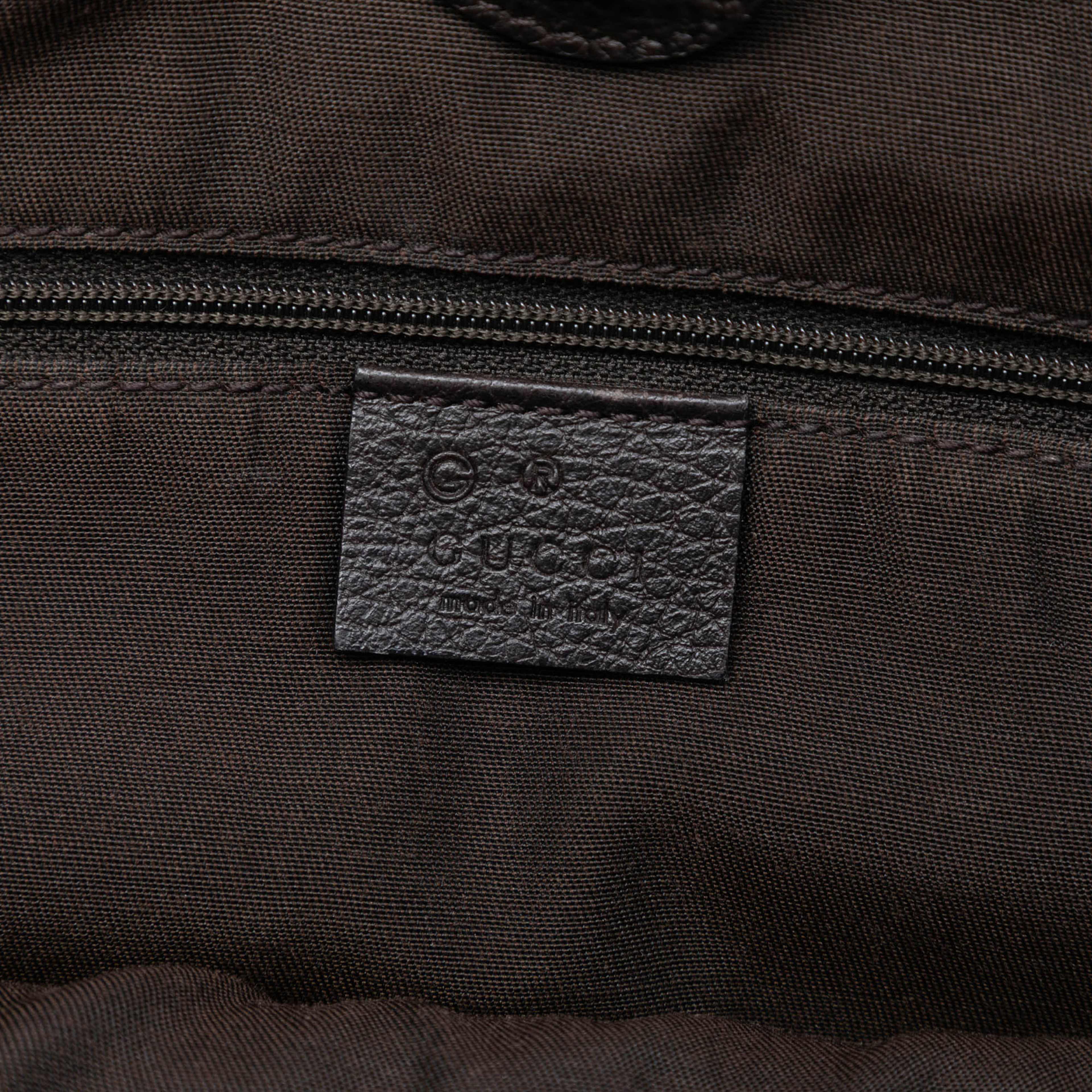 Gucci Grained Calfskin Bamboo Shopper Tote, från Luxclusif, i färgen black. Klicka för att öppna bilden i stort format