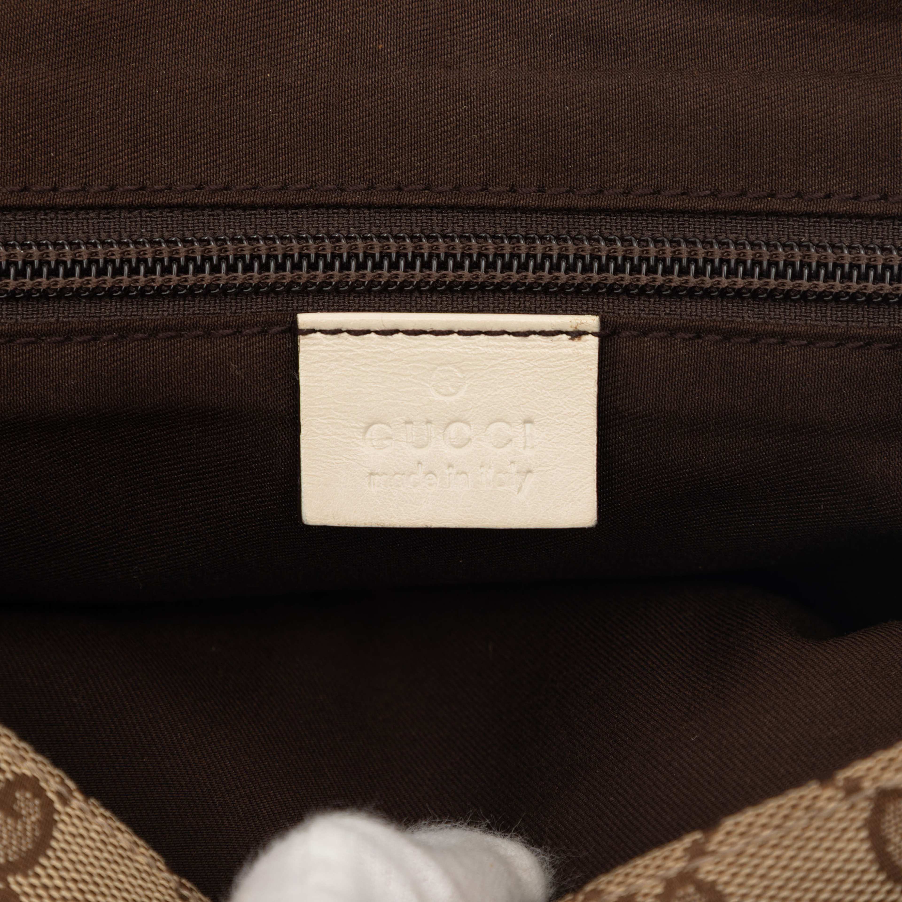 Gucci Gg Canvas Belt Bag, från Luxclusif, i färgen beige. Klicka för att öppna bilden i stort format