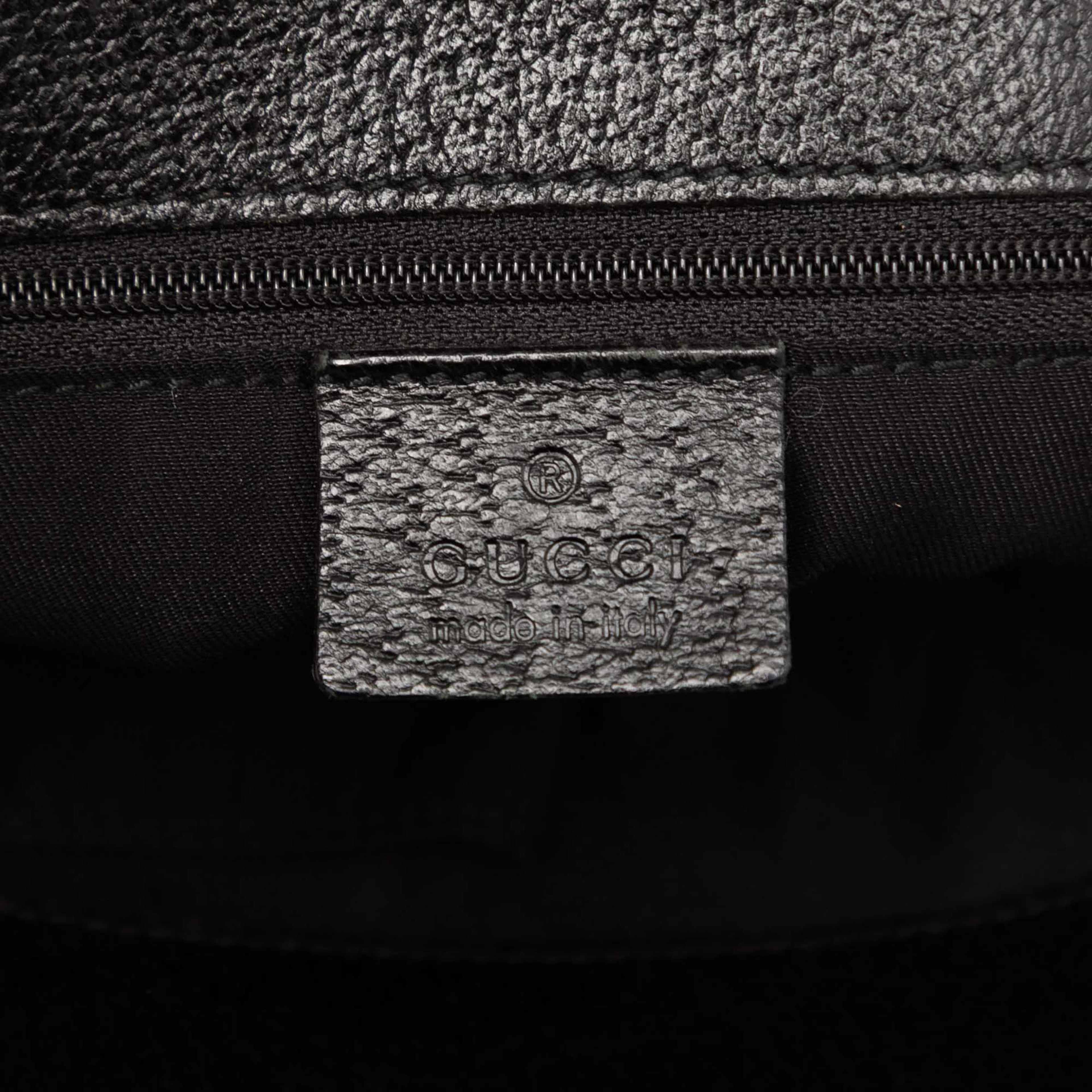 Gucci Gg Canvas Eclipse Tote, från Luxclusif, i färgen black. Klicka för att öppna bilden i stort format