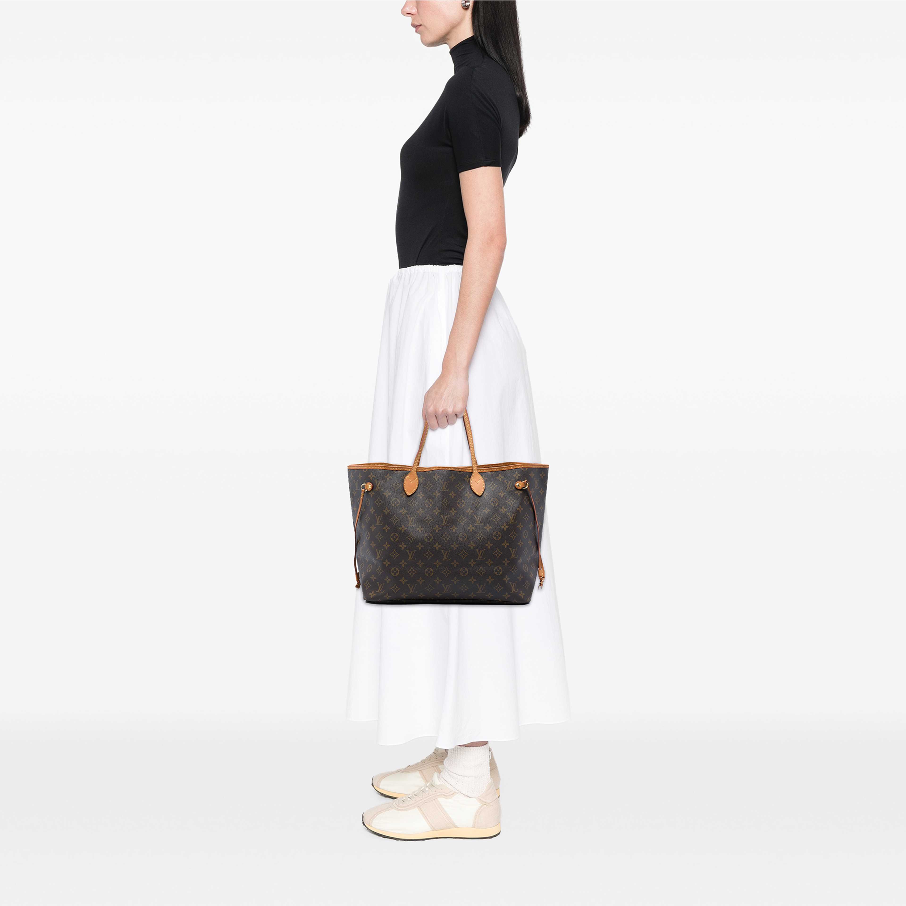 Louis Vuitton Monogram Neverfull Mm, från Luxclusif, i färgen brun. Klicka för att öppna bilden i stort format