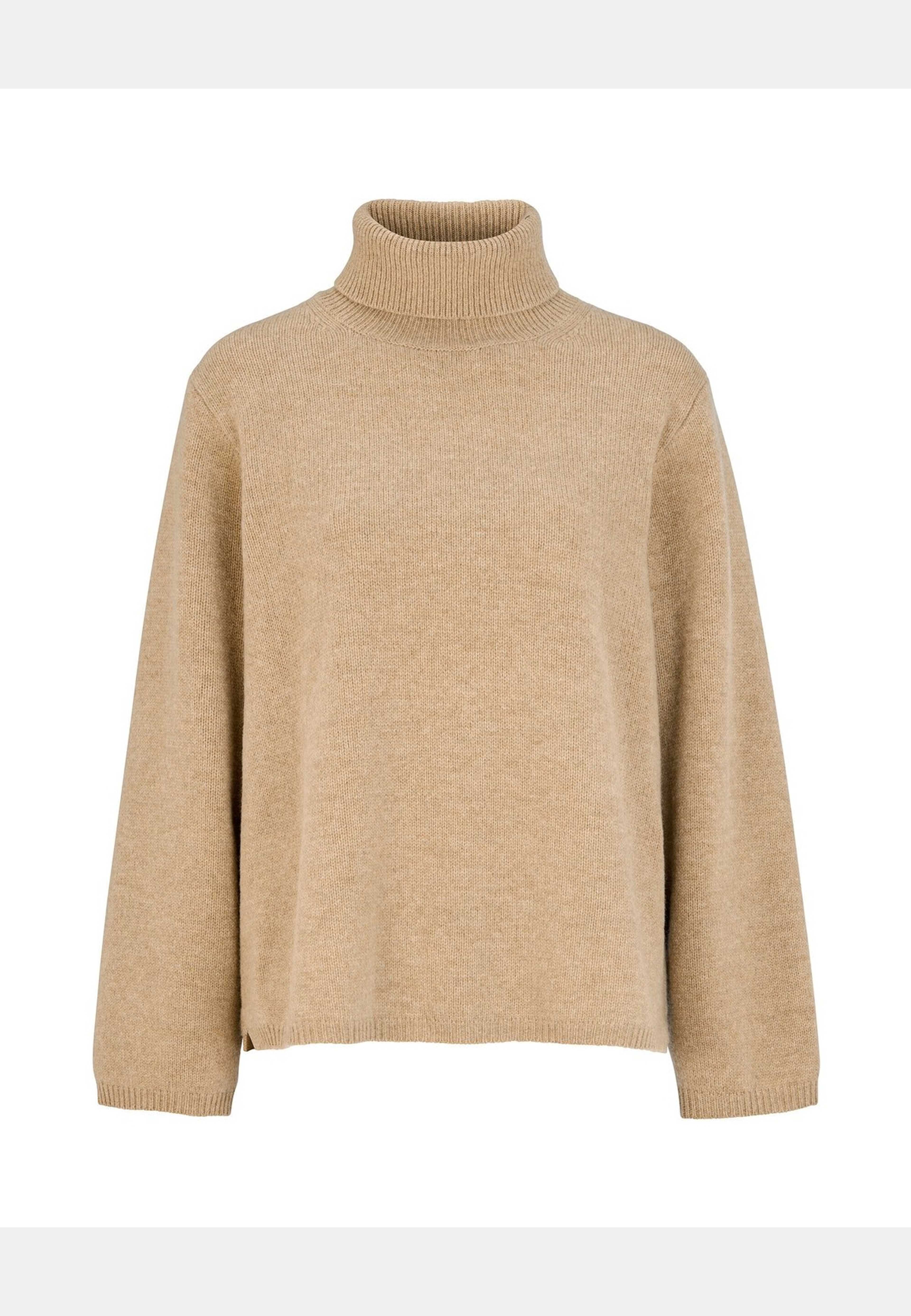 Polotröja Alva, från Newhouse, i färgen beige. Klicka för att öppna bilden i stort format