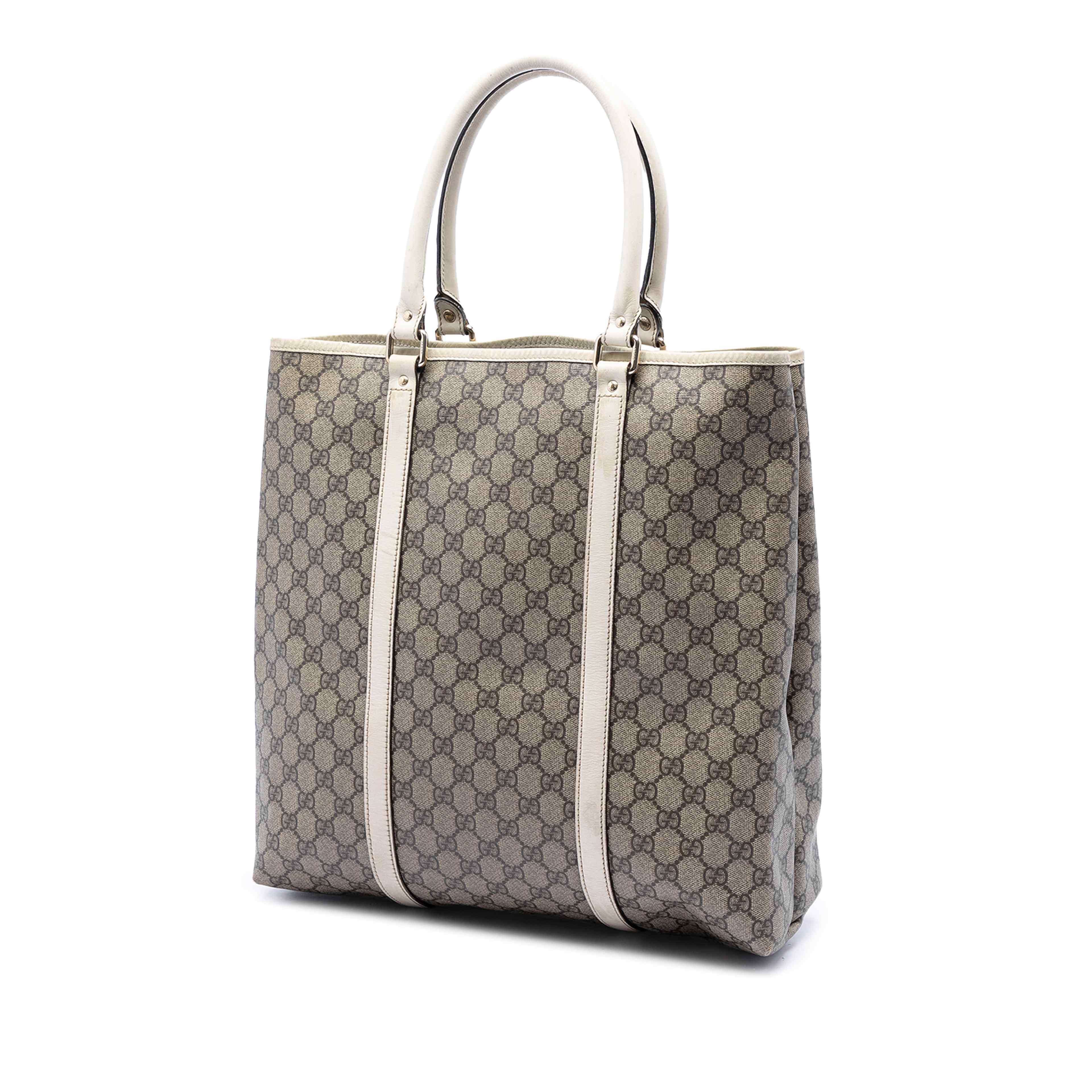 Gucci Gg Supreme Joy Vertical Tote, från Luxclusif, i färgen beige. Klicka för att öppna bilden i stort format