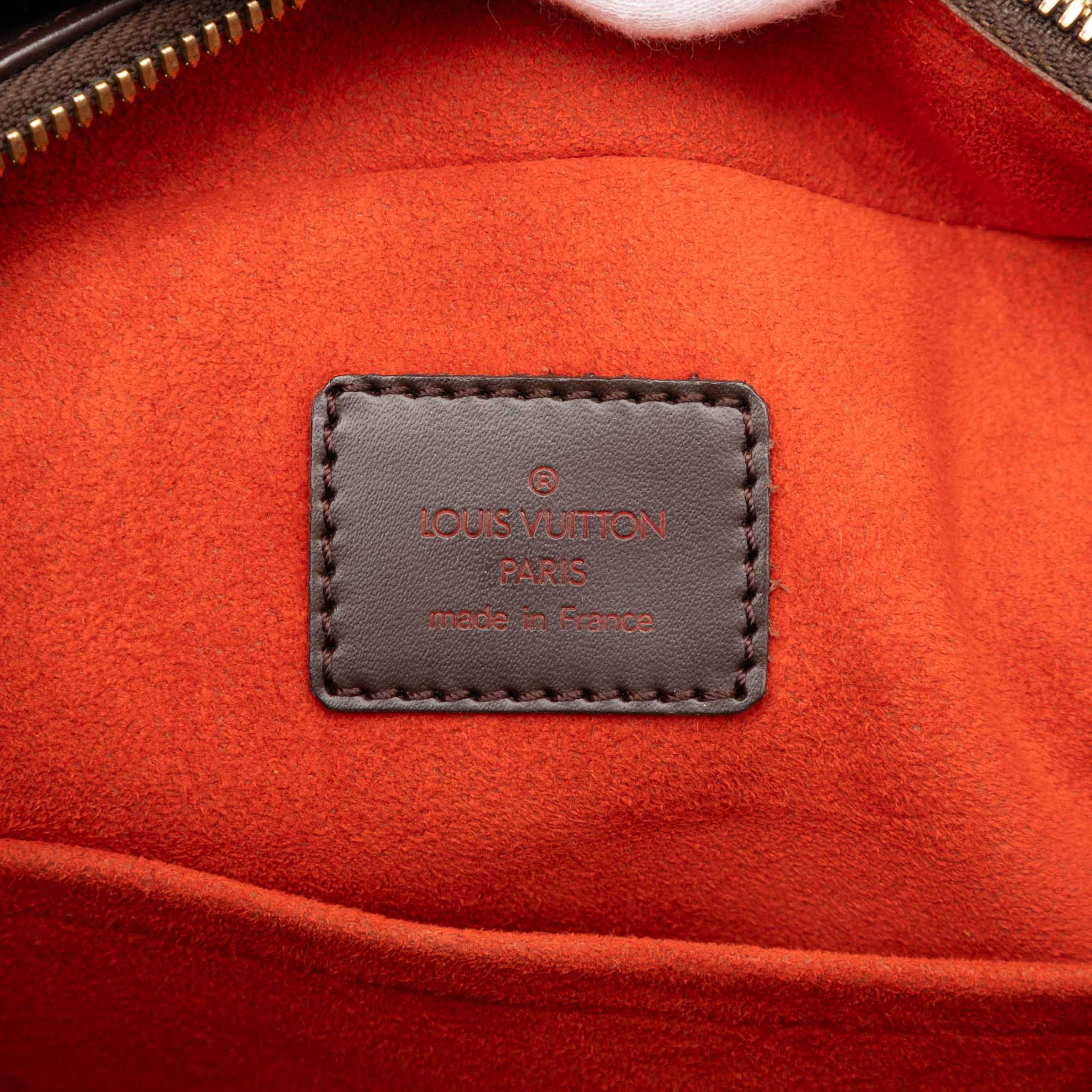 Louis Vuitton Damier Ebene Sarria Horizontal, från Luxclusif, i färgen brown. Klicka för att öppna bilden i stort format