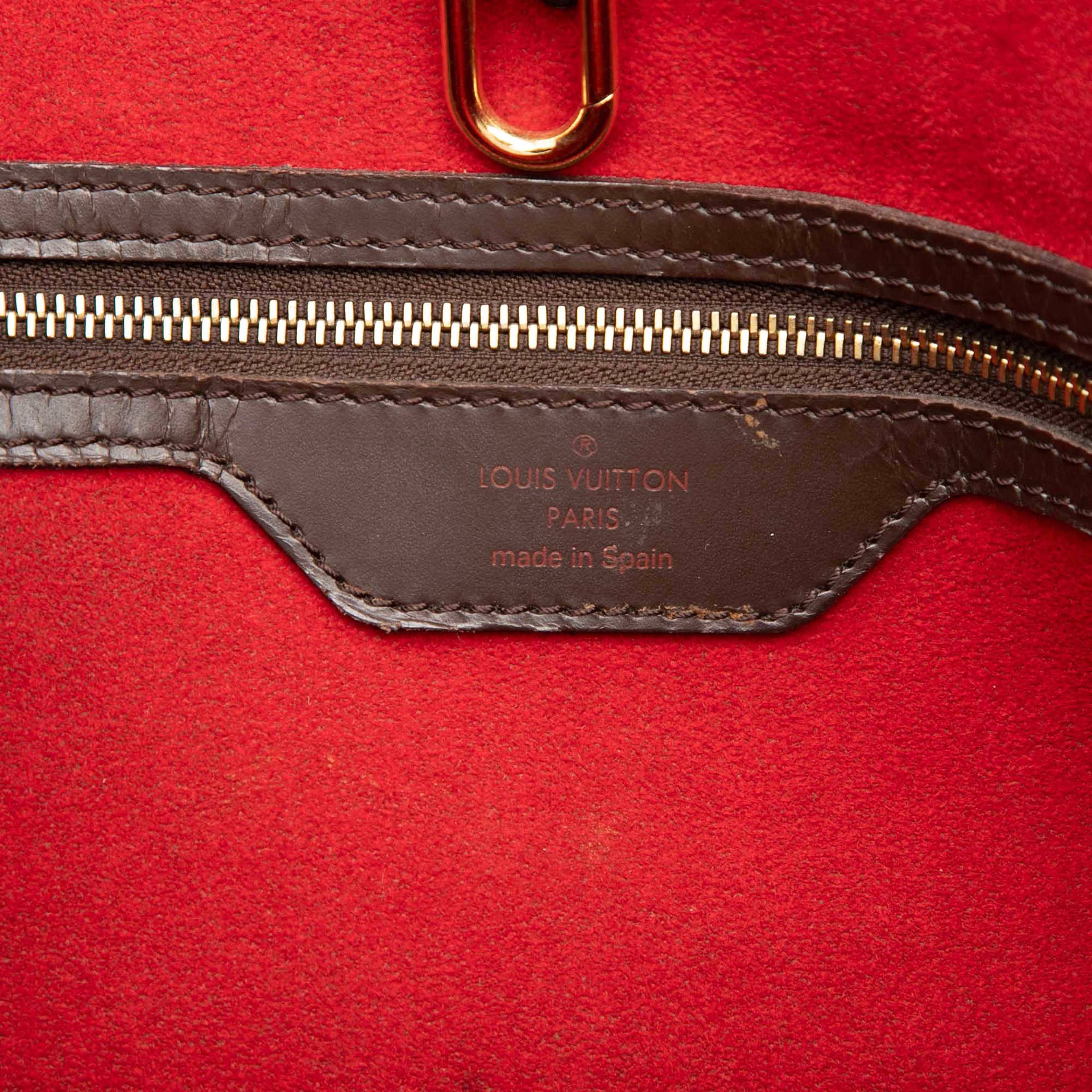 Louis Vuitton Damier Ebene Hampstead Mm, från Luxclusif, i färgen brun. Klicka för att öppna bilden i stort format