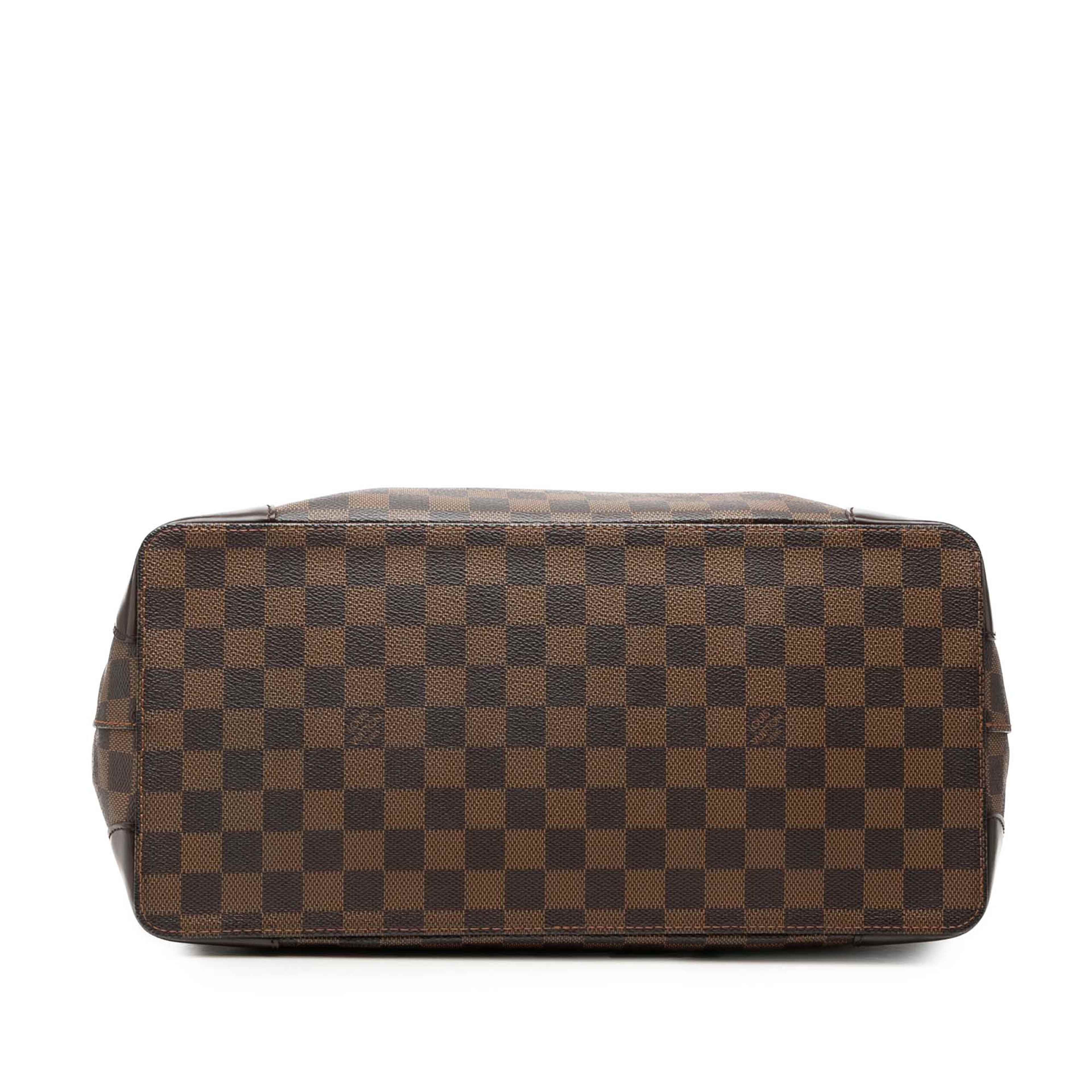 Louis Vuitton Damier Ebene Hampstead Mm, från Luxclusif, i färgen brun. Klicka för att öppna bilden i stort format