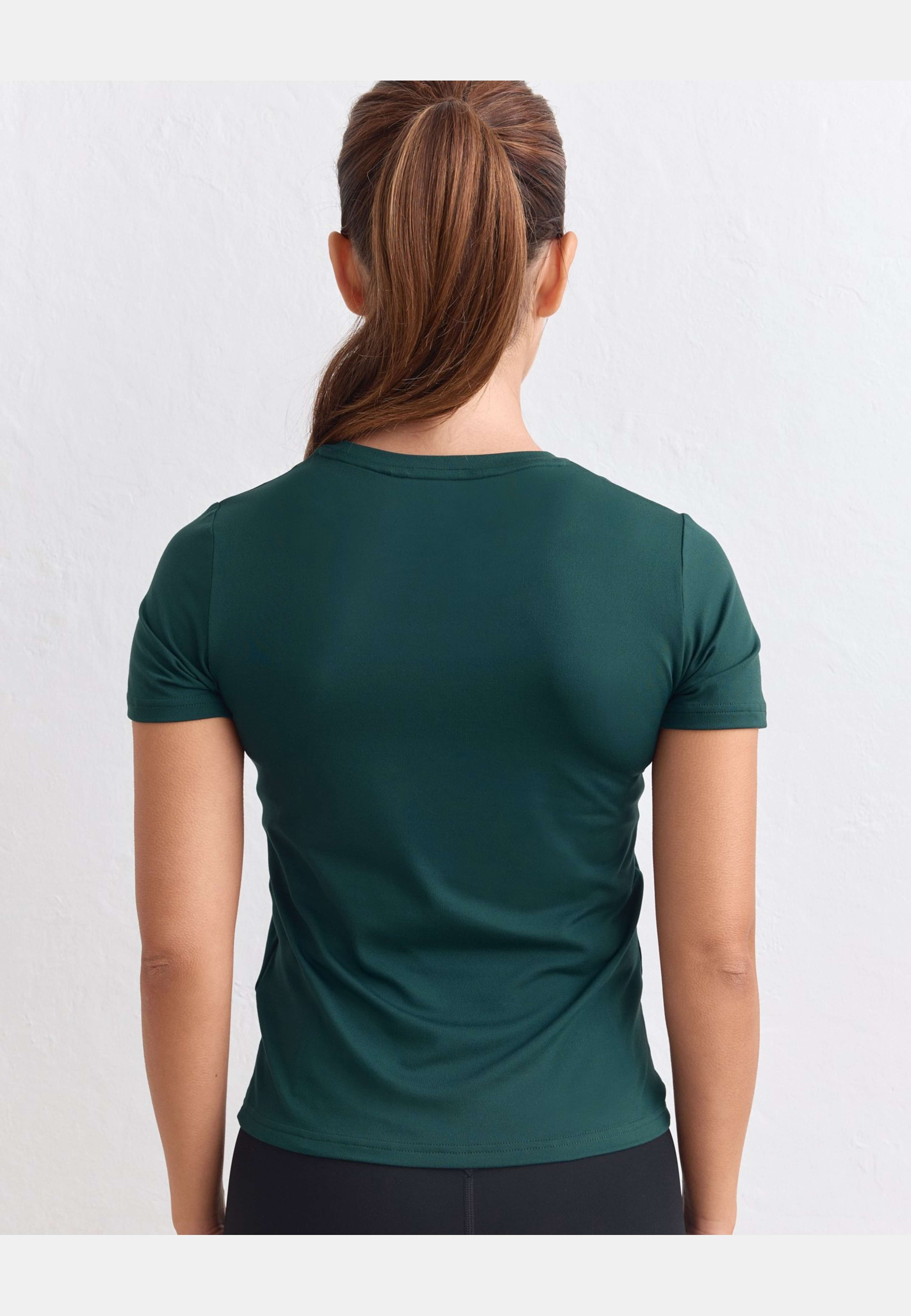 Soft Basic Round-neck Short Sleeve, från aim'n, i färgen lagoon. Klicka för att öppna bilden i stort format