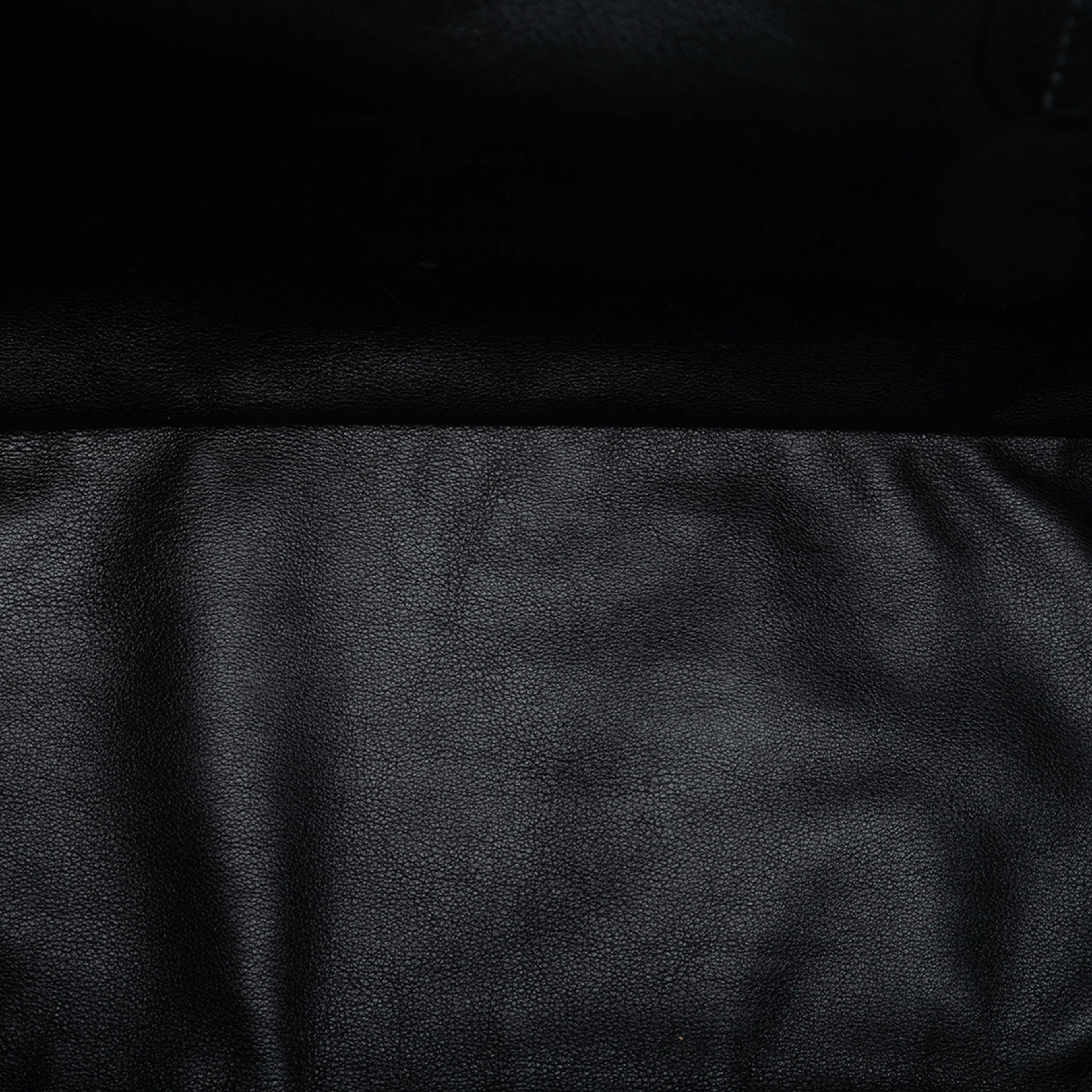 Goyard Goyardine Reversible Anjou Pm, från Luxclusif, i färgen black. Klicka för att öppna bilden i stort format