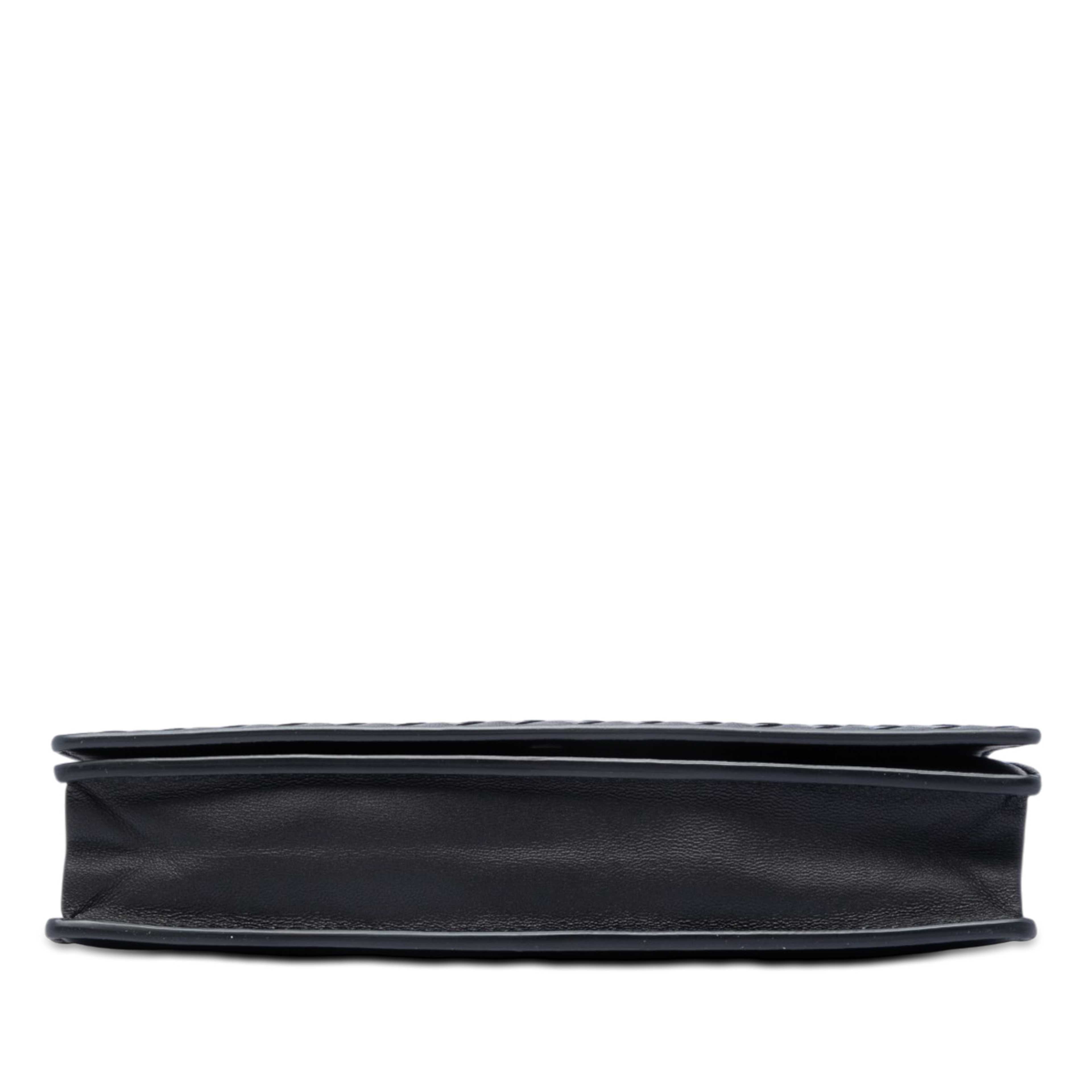 Bottega Veneta Nappa Intrecciato Continental Wallet On Chain, från Luxclusif, i färgen black. Klicka för att öppna bilden i stort format