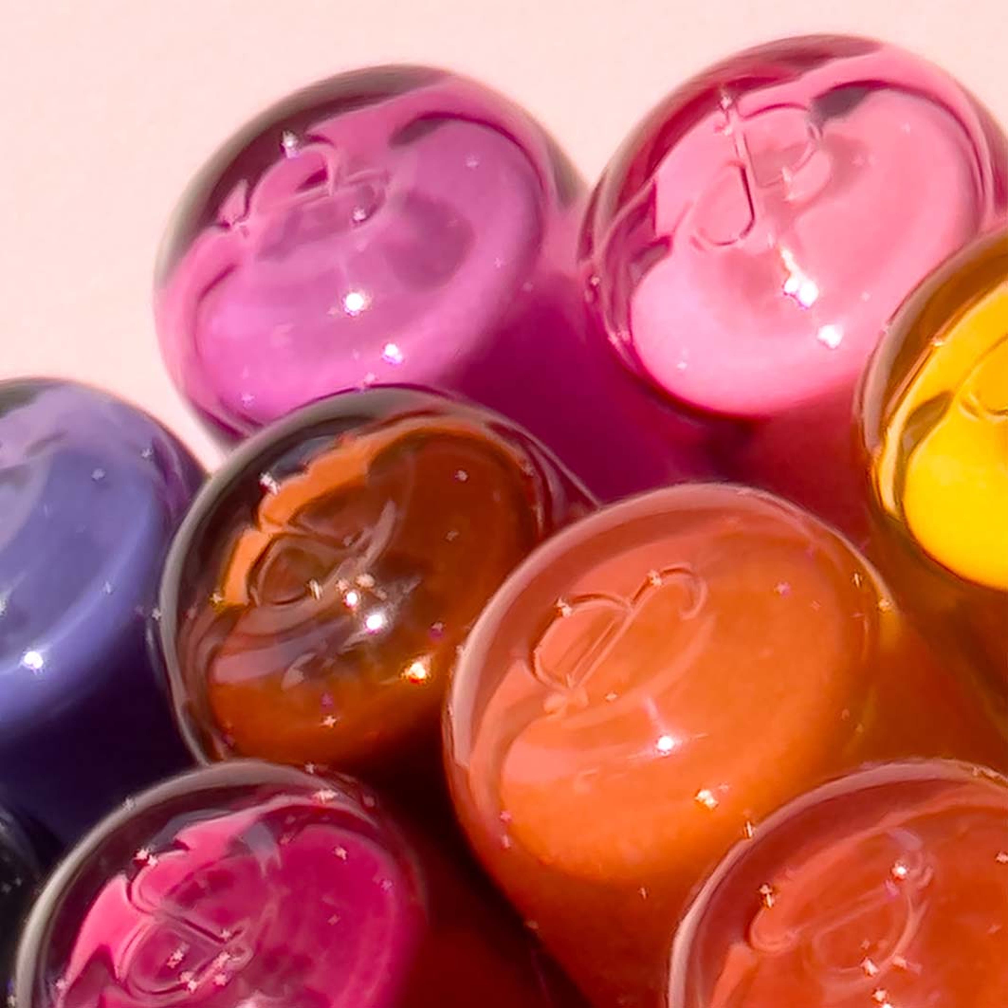 THE JUICY LASTING TINT MINI, från rom&nd, i färgen Summer Fig. Klicka för att öppna bilden i stort format