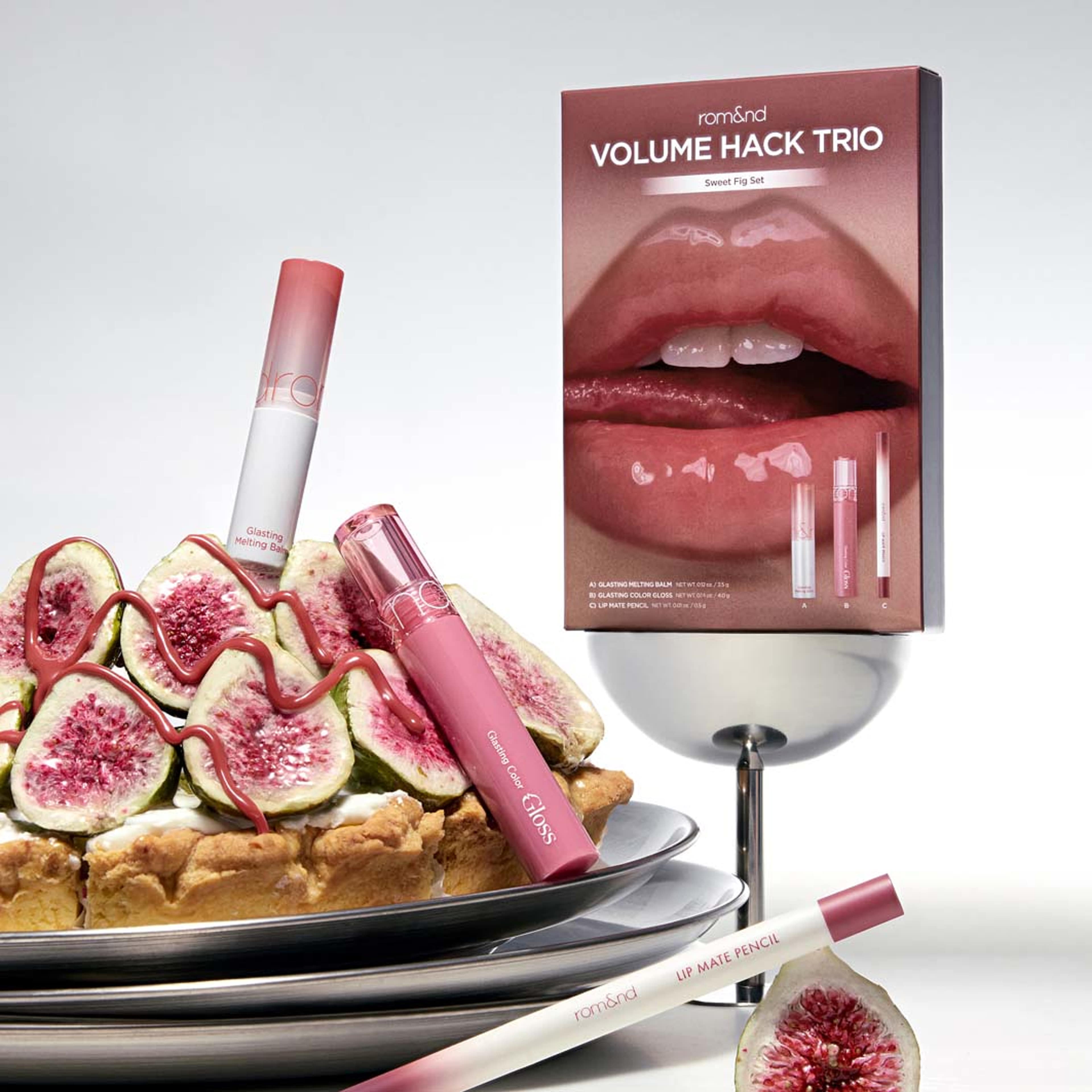 VOLUME HACK TRIO, från rom&nd, i färgen Sweet Fig. Klicka för att öppna bilden i stort format