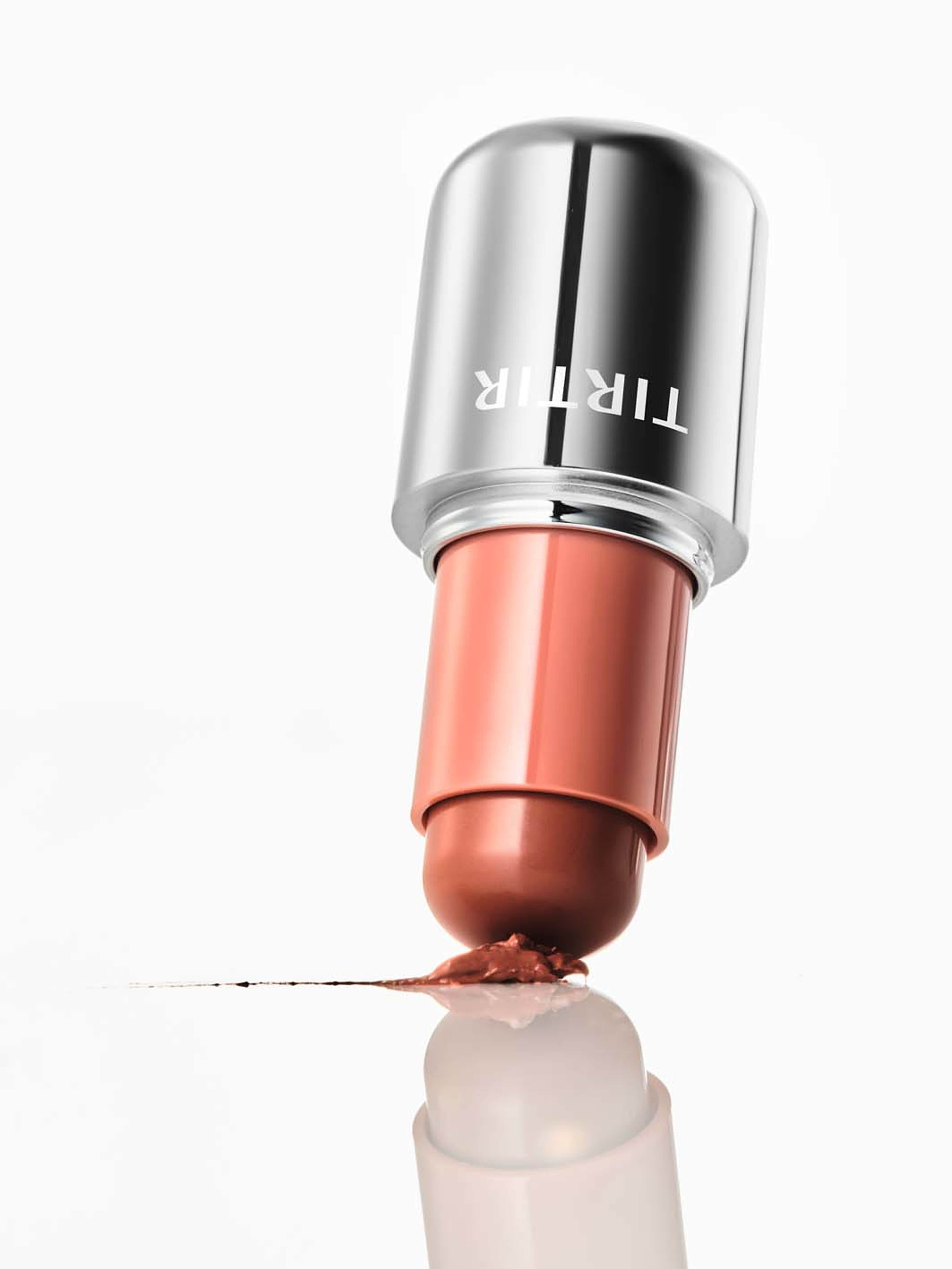 Mood Glider Lip & Blush Stick, från TIRTIR, i färgen Rose Drizzle. Klicka för att öppna bilden i stort format