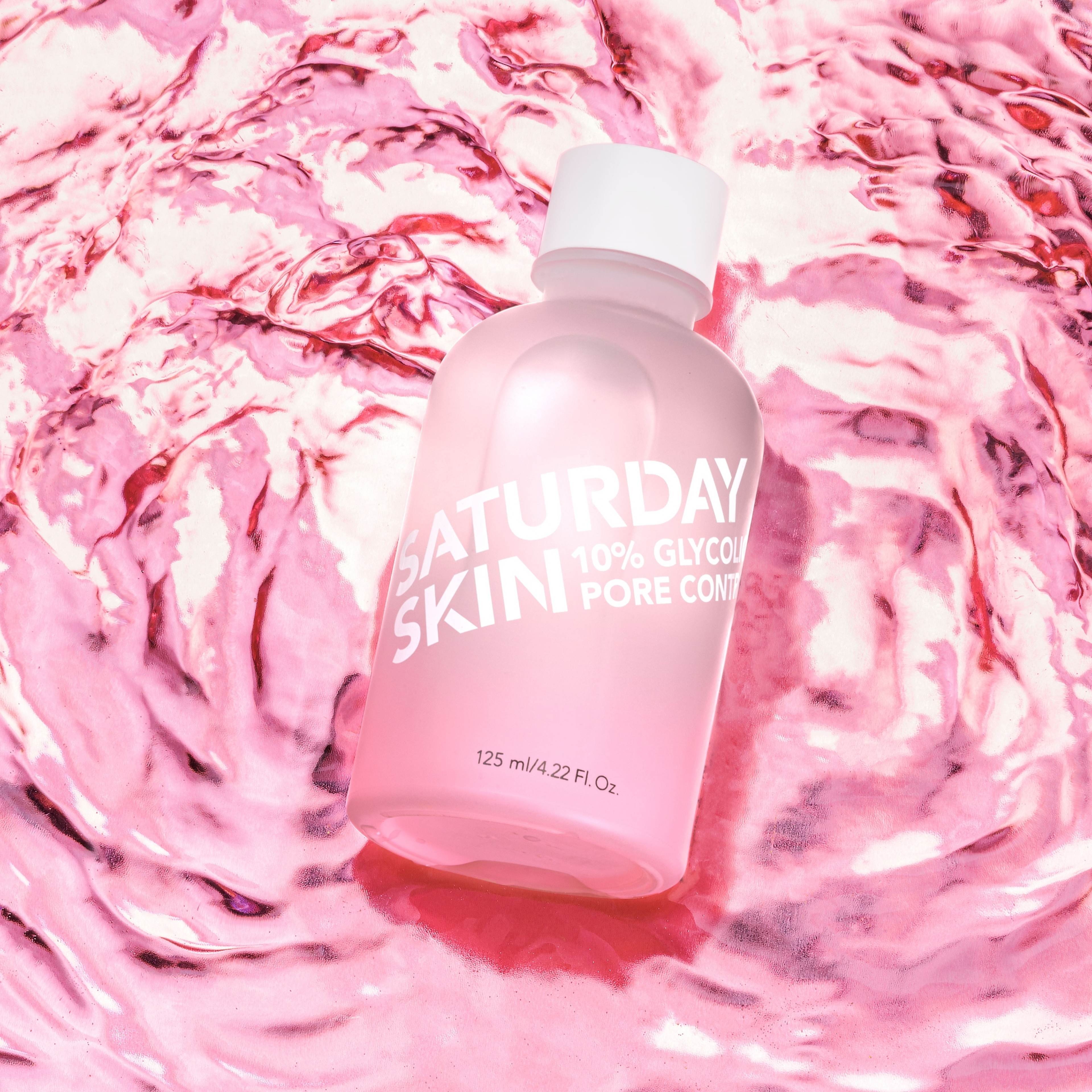 Pore Clarifying Toner 125ml, från Saturday Skin. Klicka för att öppna bilden i stort format