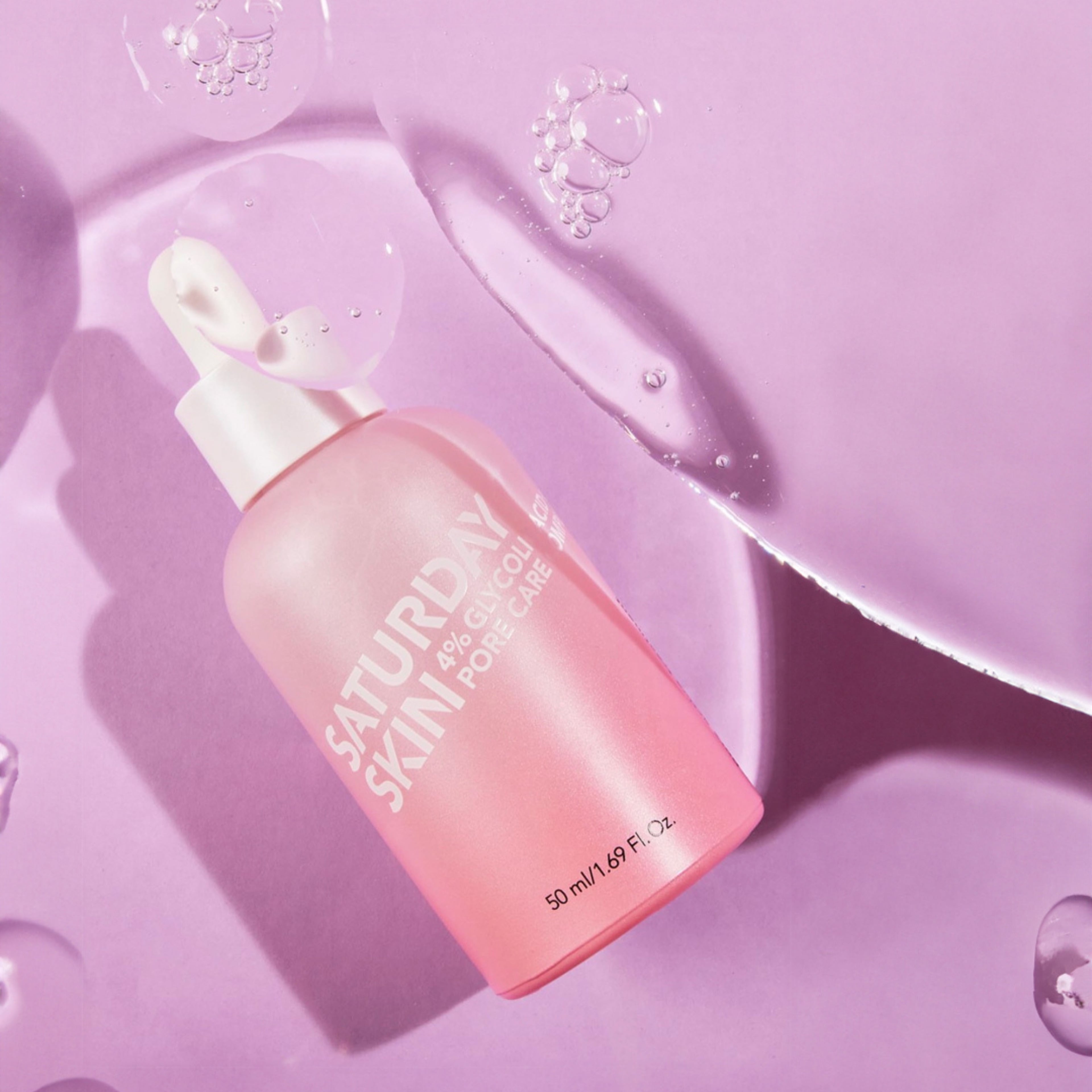 Pore Active Treatment Serum 50ml, från Saturday Skin. Klicka för att öppna bilden i stort format