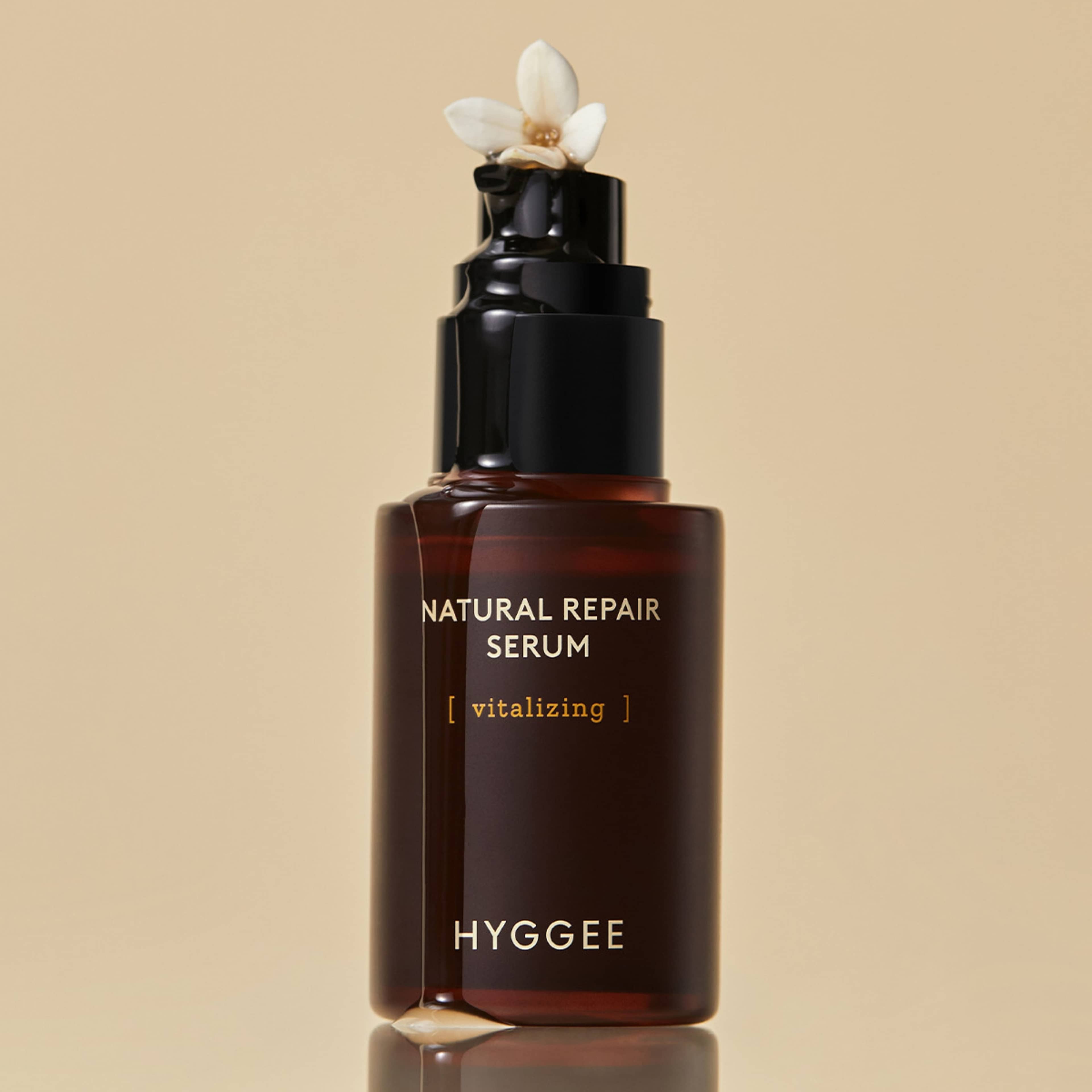 Natural Repair Serum, från HYGGEE. Klicka för att öppna bilden i stort format