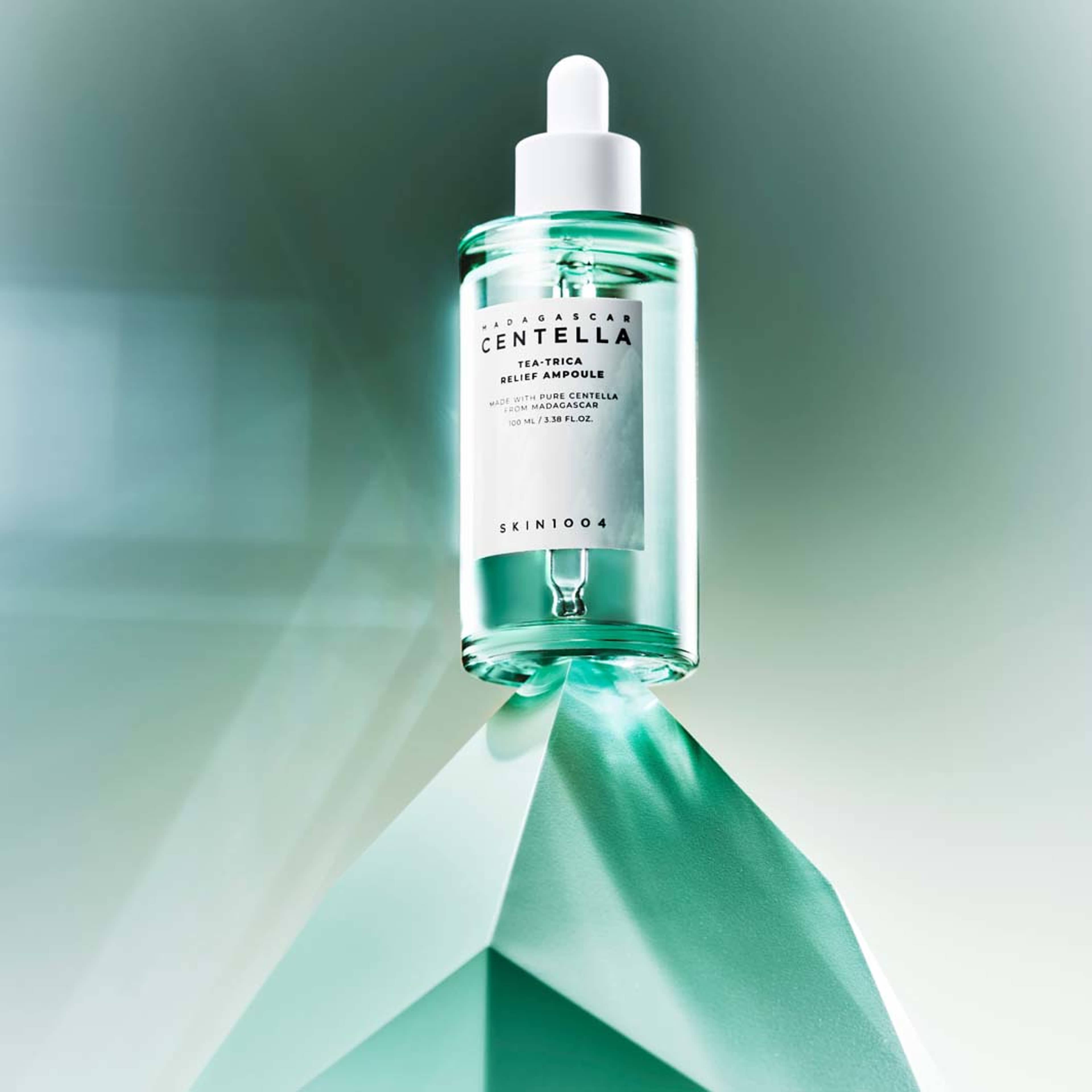 Madagascar Centella Tea-Trica Relief Ampoule, från SKIN1004. Klicka för att öppna bilden i stort format