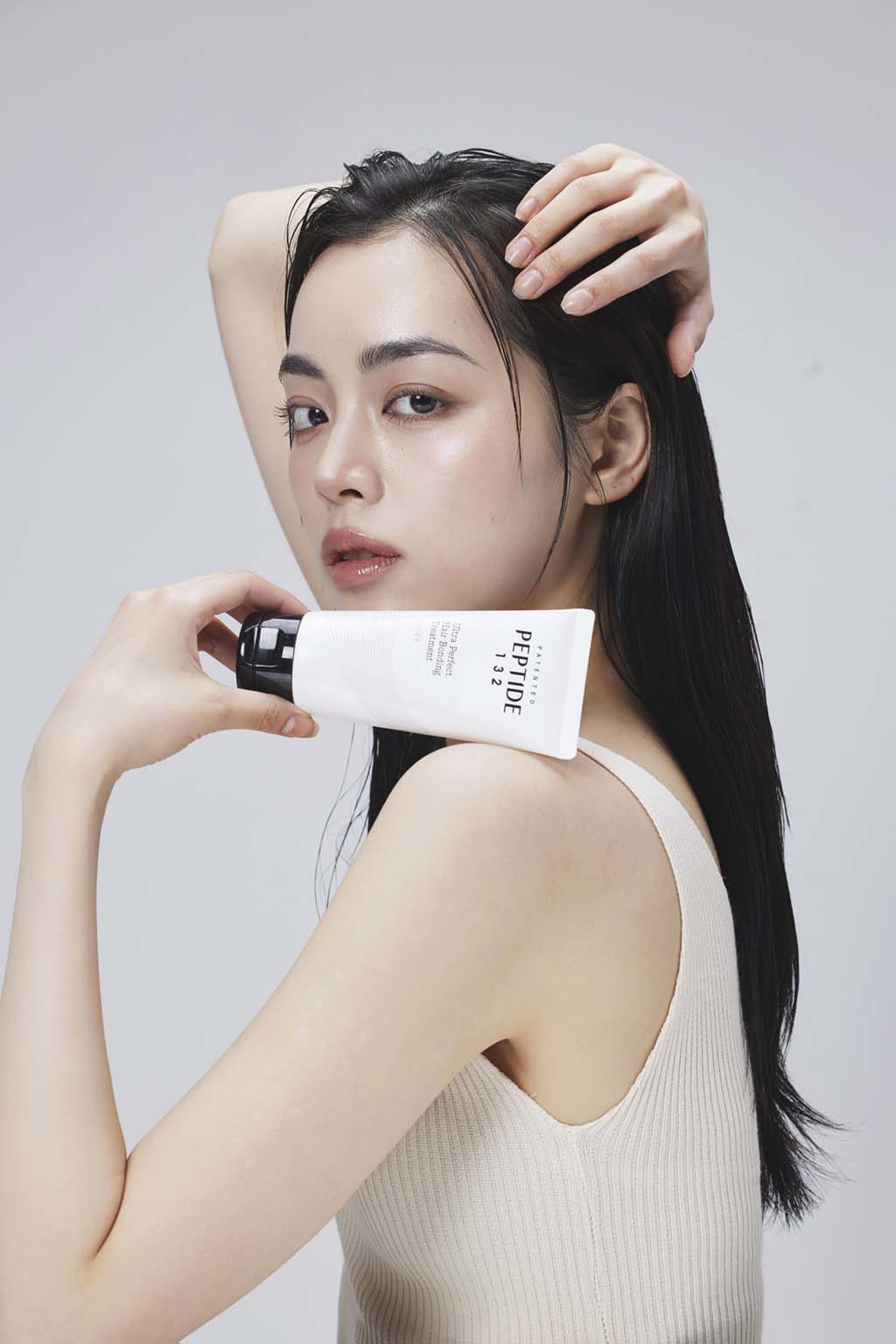 PEPTIDE-132 Ultra Perfect Hair Bonding Treatment, från COSRX. Klicka för att öppna bilden i stort format