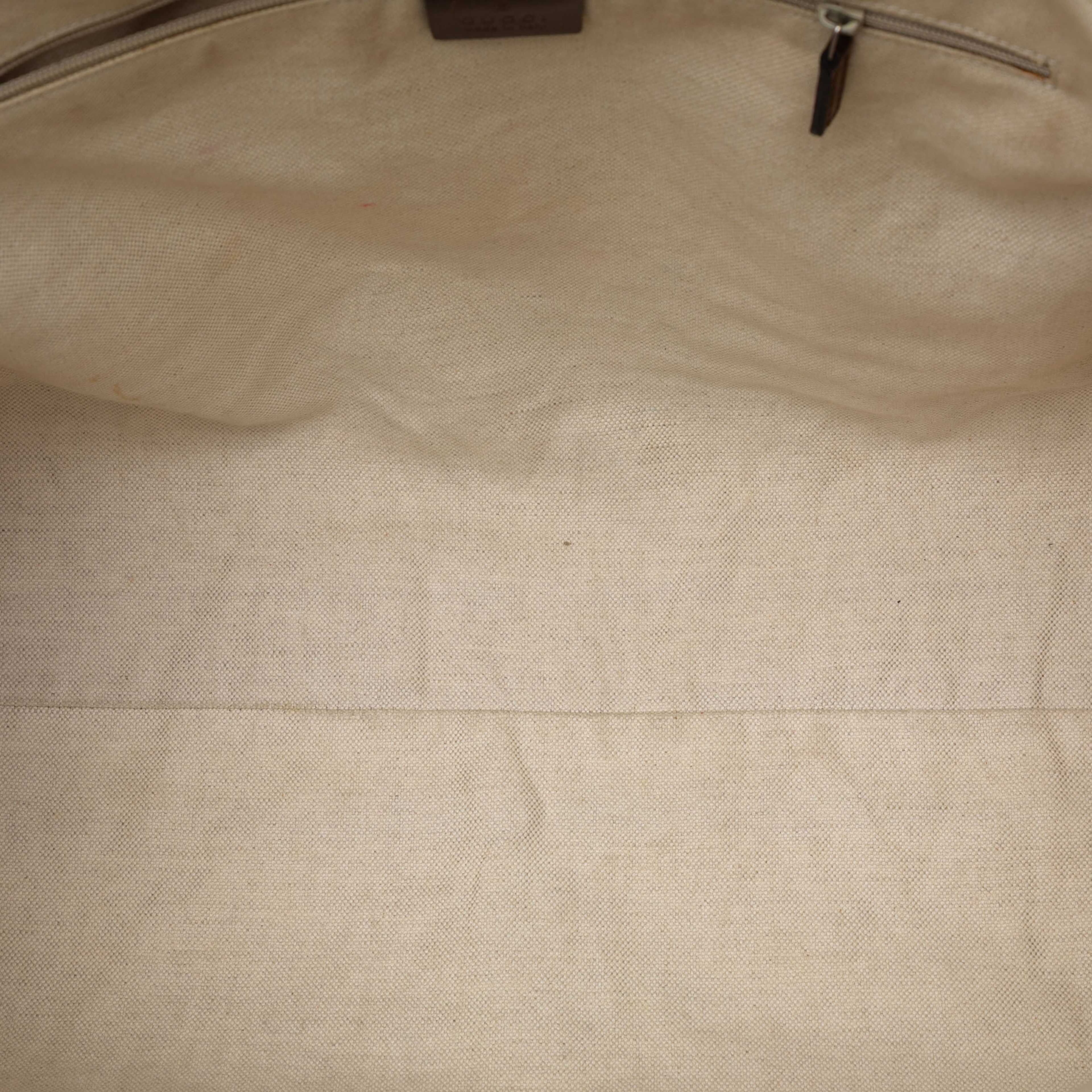 Gucci Large Gg Canvas Sukey Tote, från Luxclusif, i färgen beige. Klicka för att öppna bilden i stort format