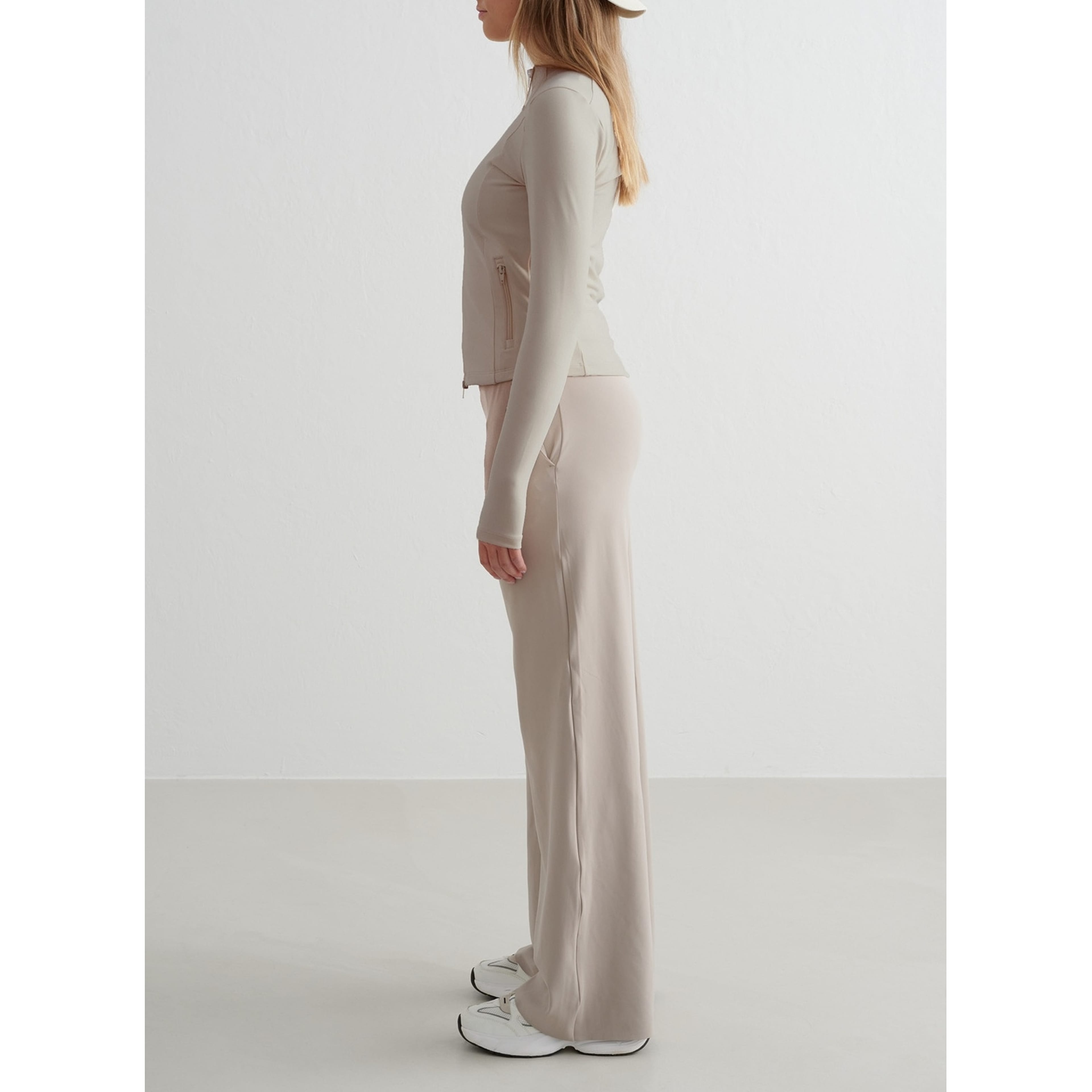 Dark Clay Sense Wide Petite Pants