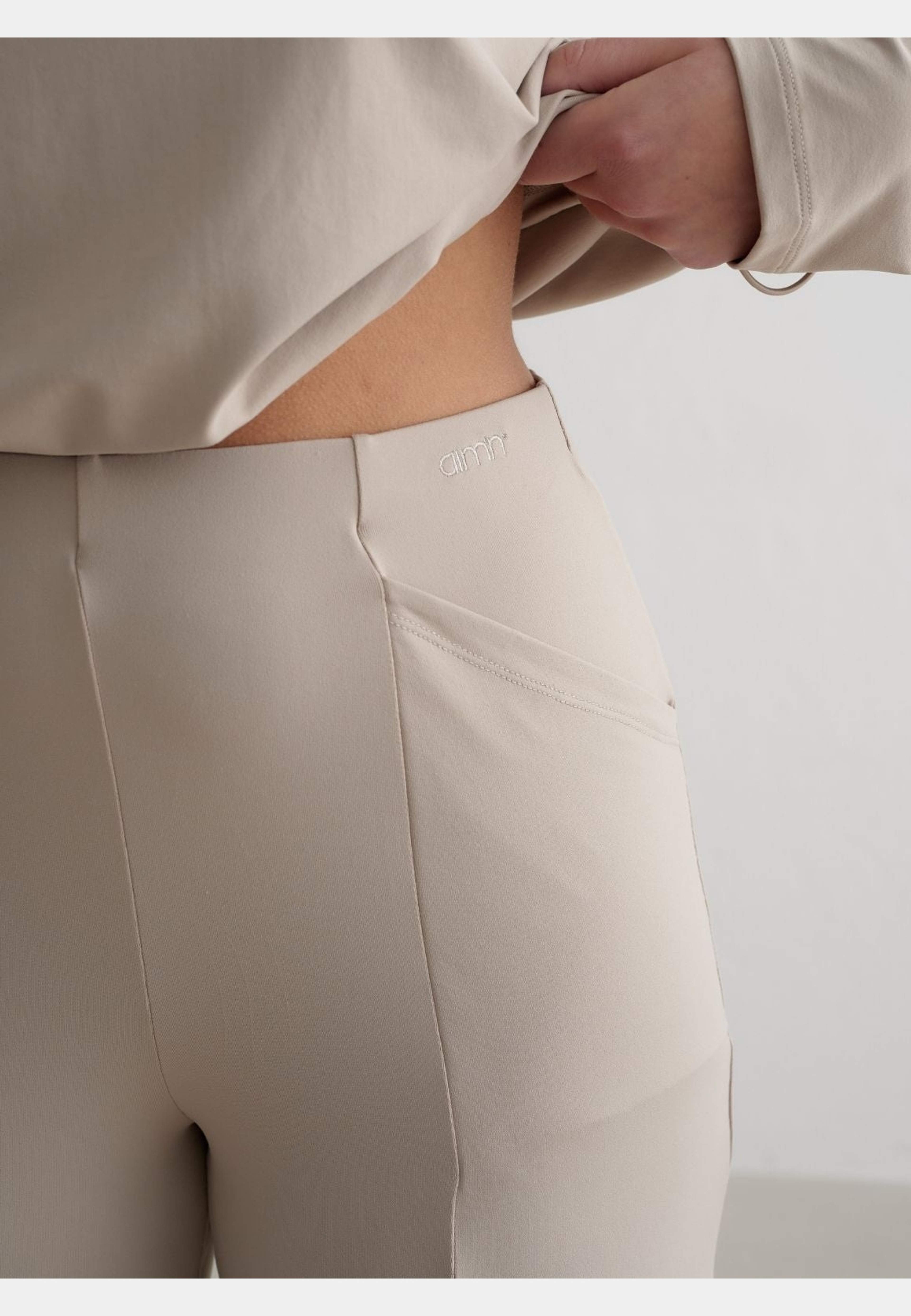 Essence Pants, från aim'n, i färgen dark clay. Klicka för att öppna bilden i stort format