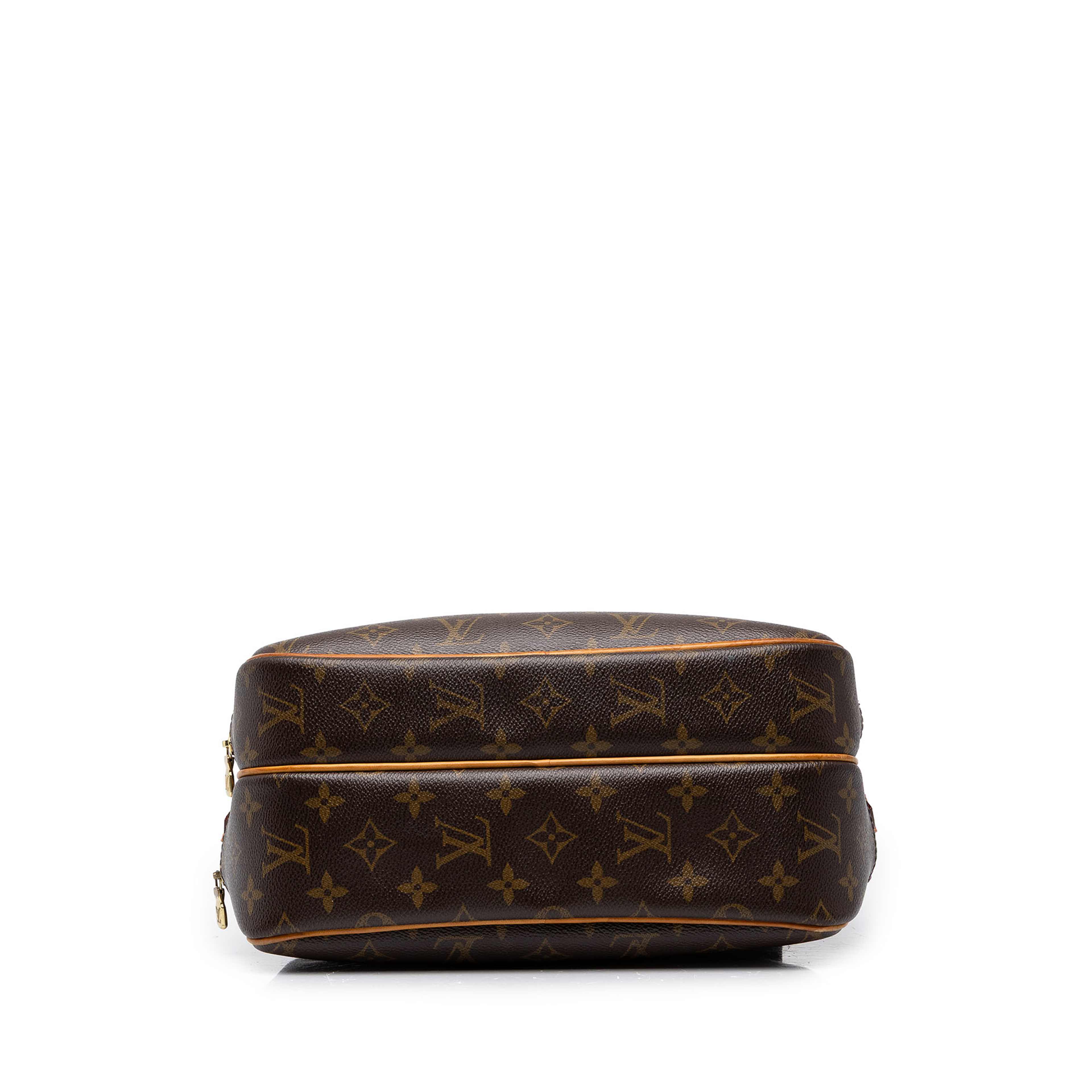 Louis Vuitton Monogram Reporter Pm, från Luxclusif, i färgen brun. Klicka för att öppna bilden i stort format