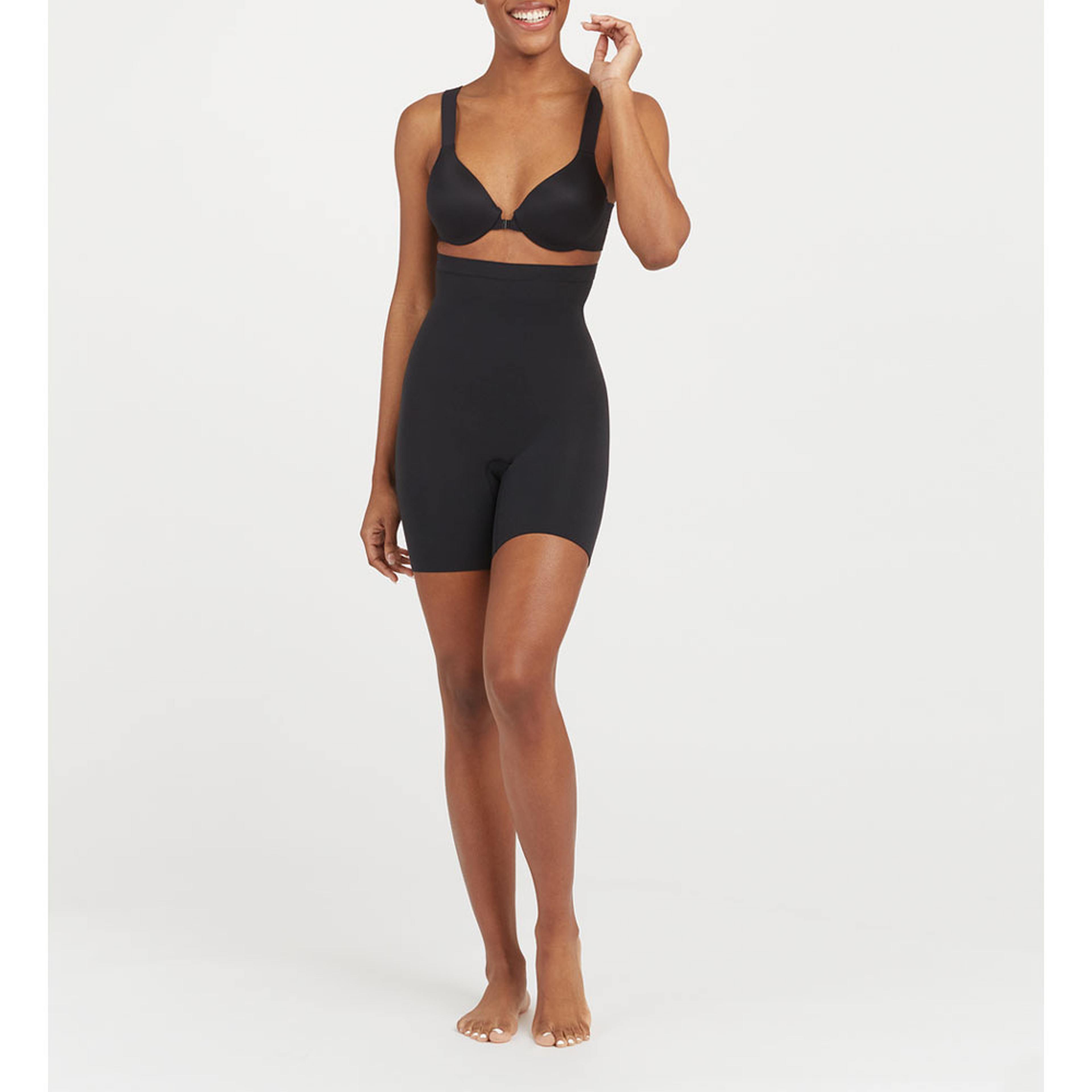 SPANXsculpt™ Seamless Power High-Waisted Mid-Thigh Short