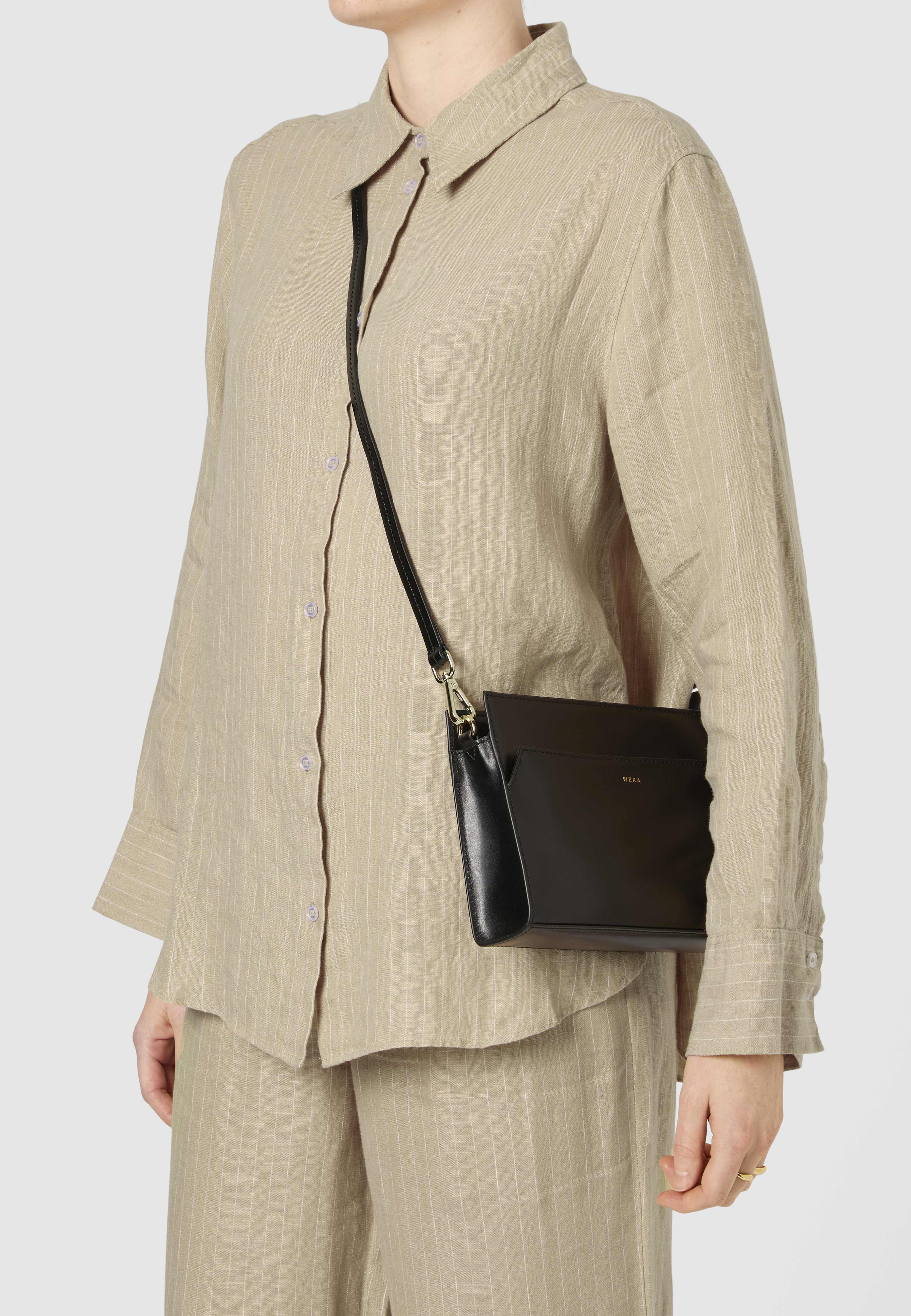 Liten fodralväska i skinn PINZA, från Wera, i färgen Black. Klicka för att öppna bilden i stort format