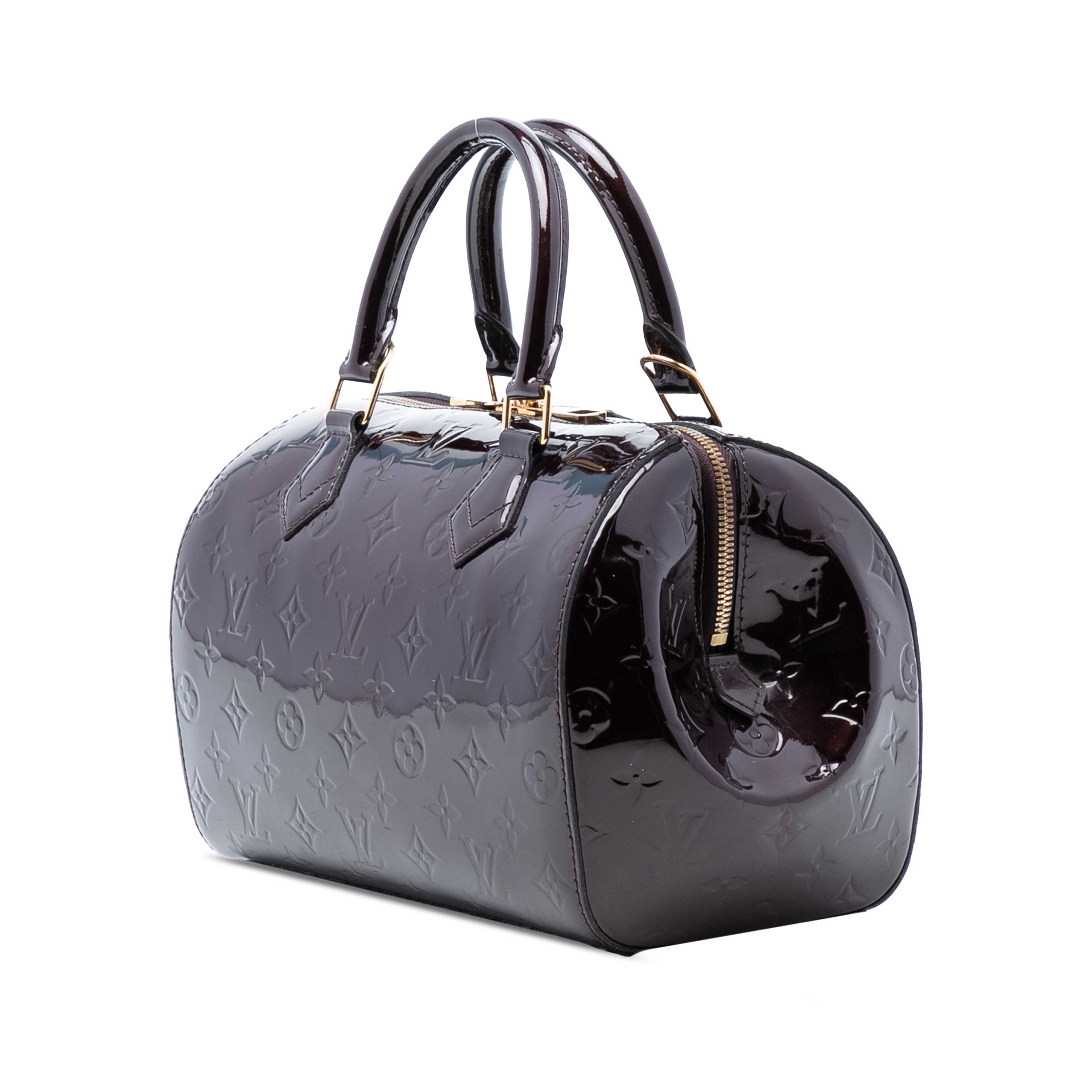 Louis Vuitton Monogram Vernis Montana, från Luxclusif, i färgen purple. Klicka för att öppna bilden i stort format