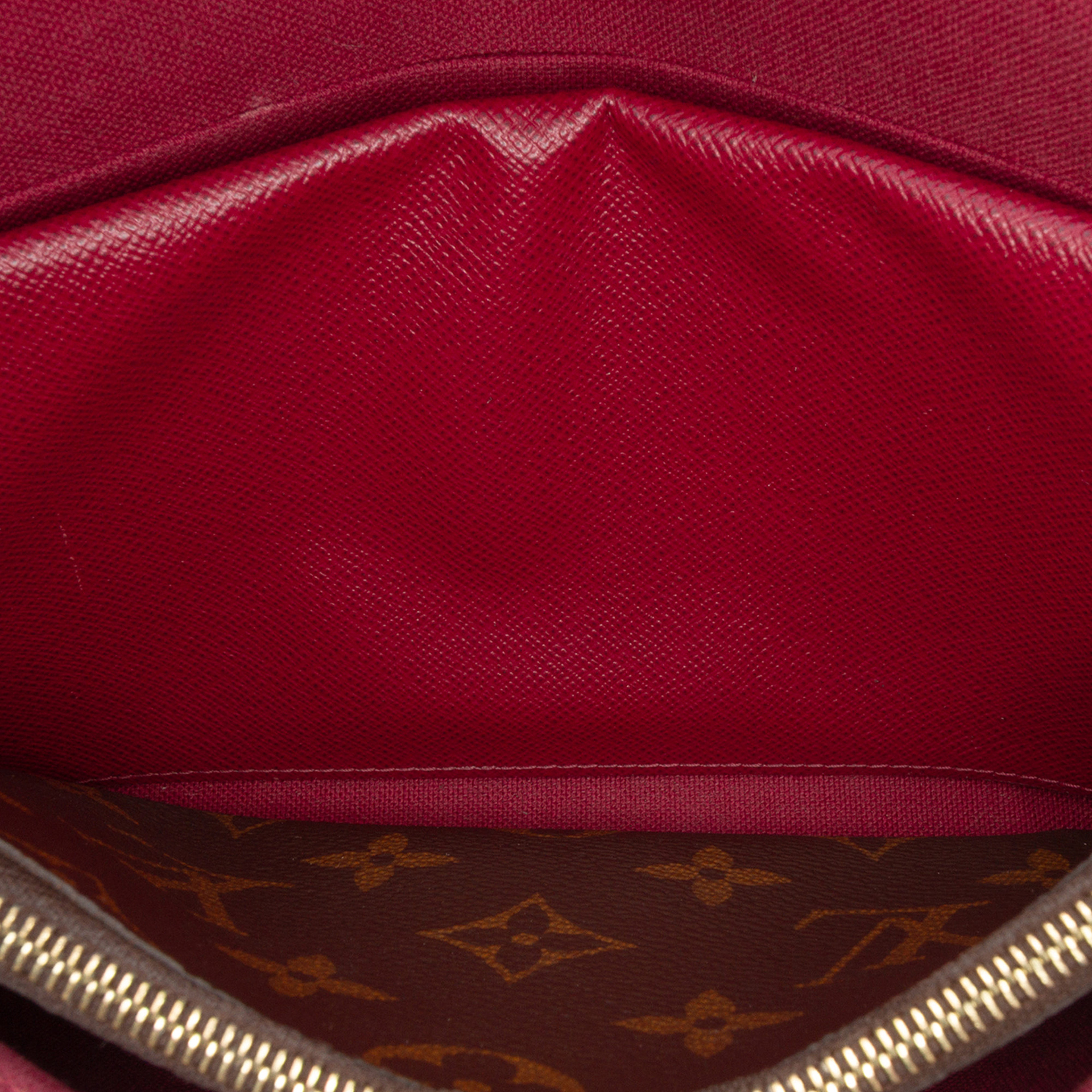 Louis Vuitton Monogram Pochette Felicie, från Luxclusif, i färgen brown. Klicka för att öppna bilden i stort format