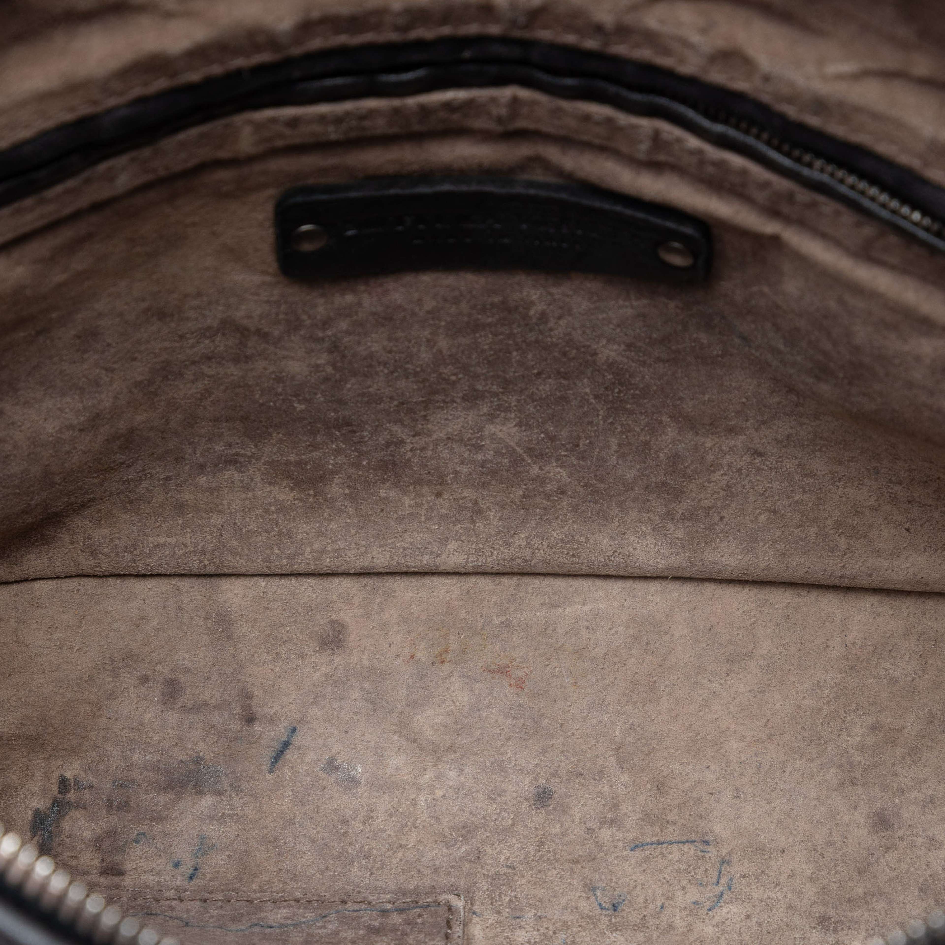Bottega Veneta Nappa Intrecciato Nodini Crossbody, från Luxclusif, i färgen black. Klicka för att öppna bilden i stort format