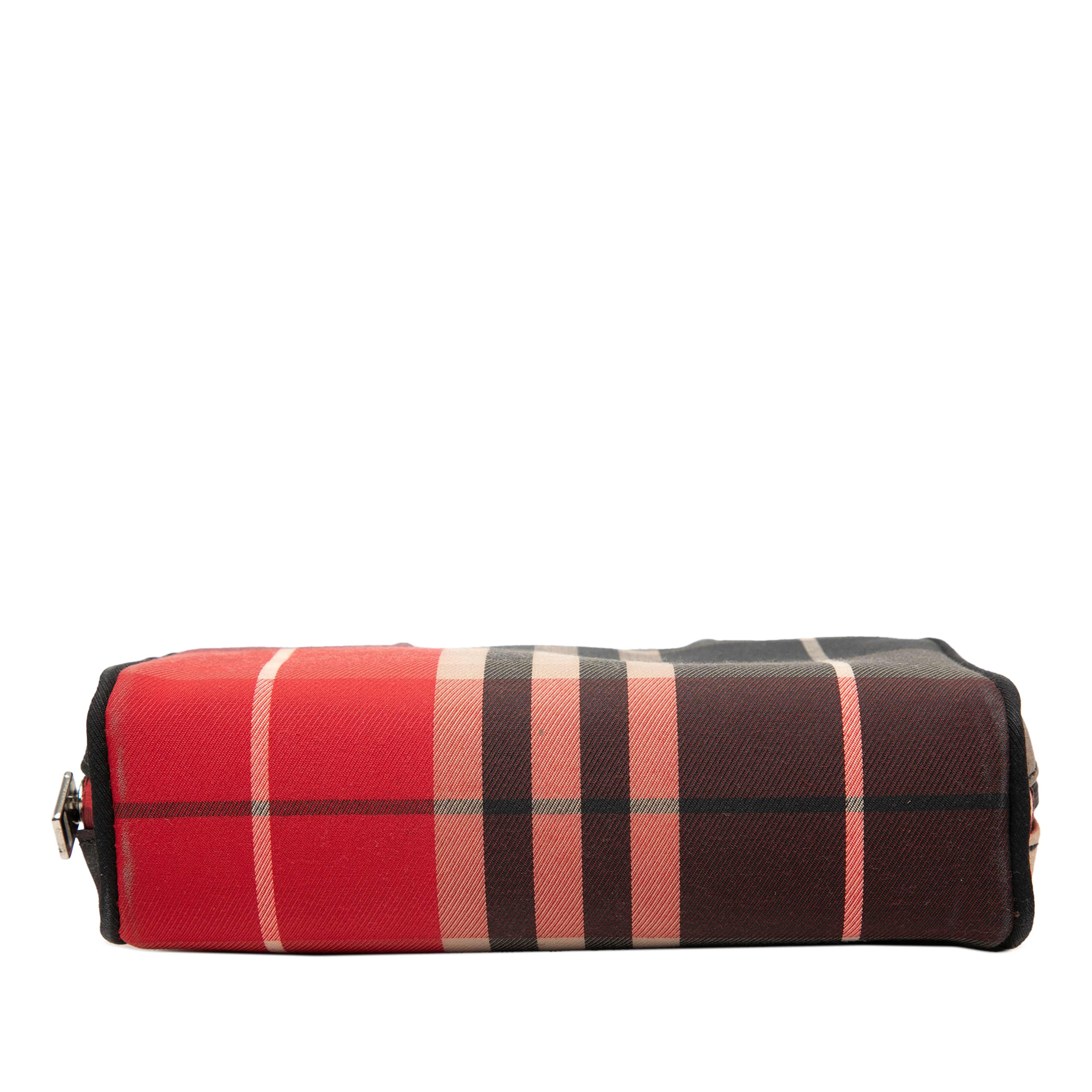 Burberry Mini Exploded Check Canvas Handbag, från Luxclusif, i färgen red. Klicka för att öppna bilden i stort format