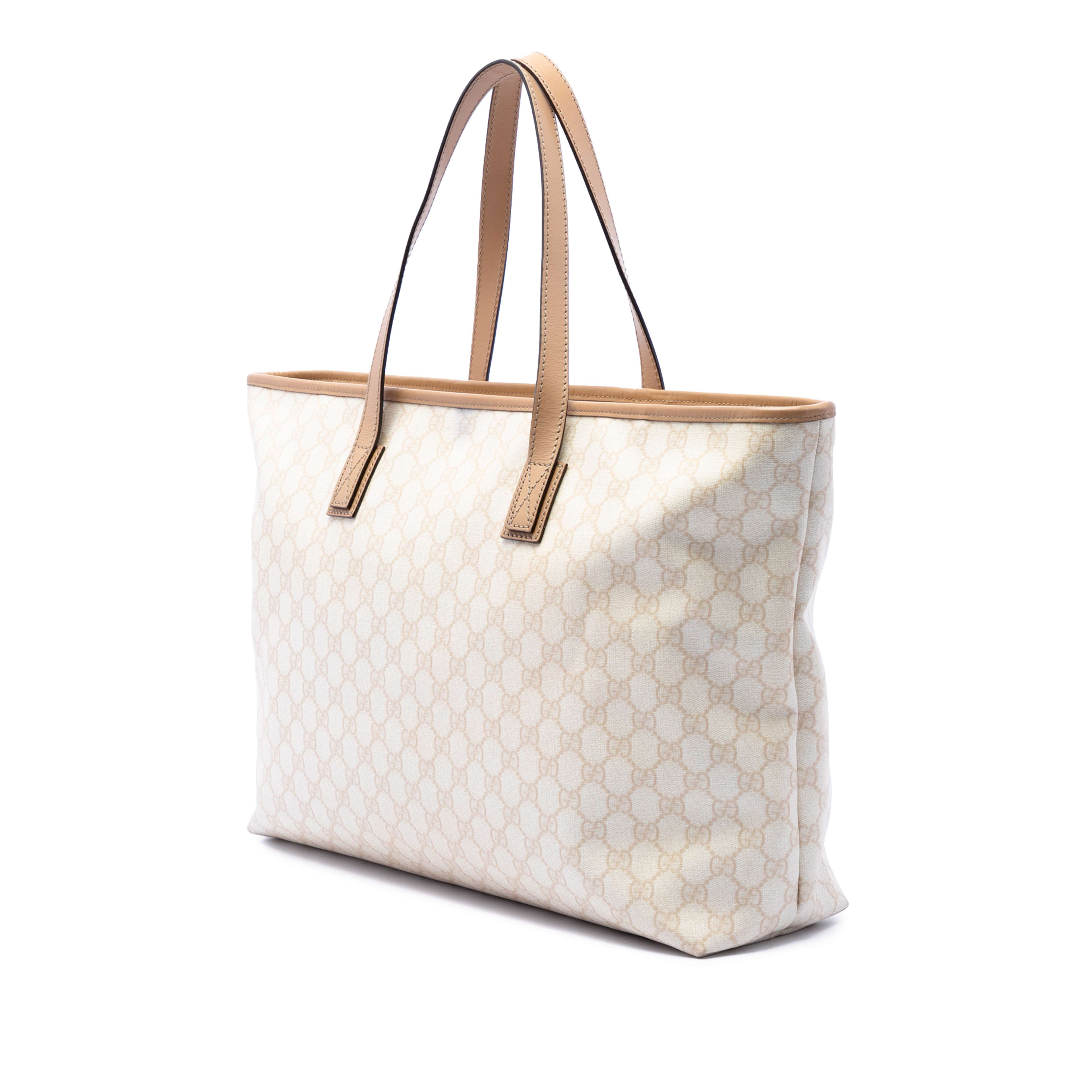 Gucci Large Gg Supreme Tote, från Luxclusif, i färgen white. Klicka för att öppna bilden i stort format