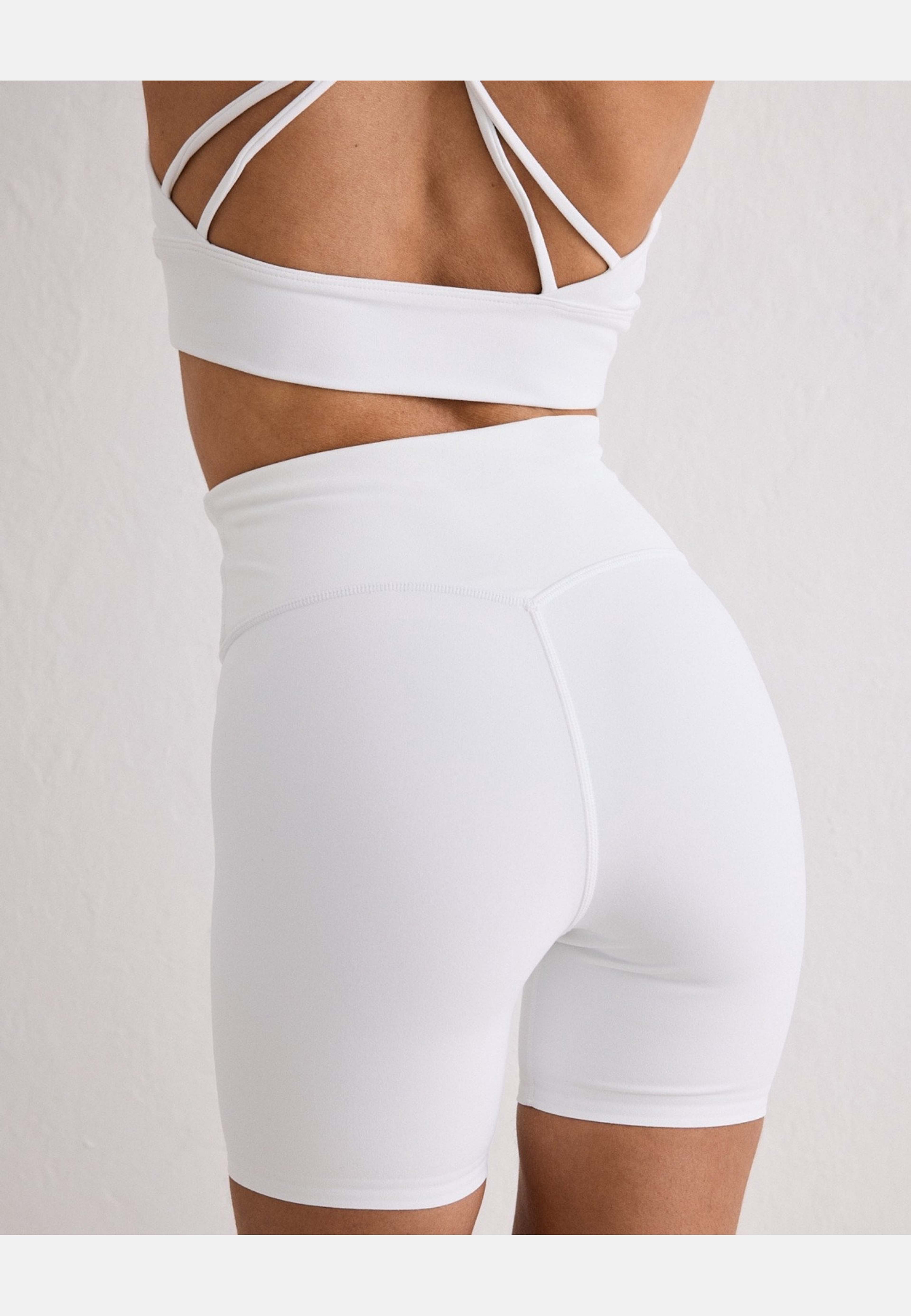 Sense Midi Biker Shorts, från aim'n, i färgen white. Klicka för att öppna bilden i stort format