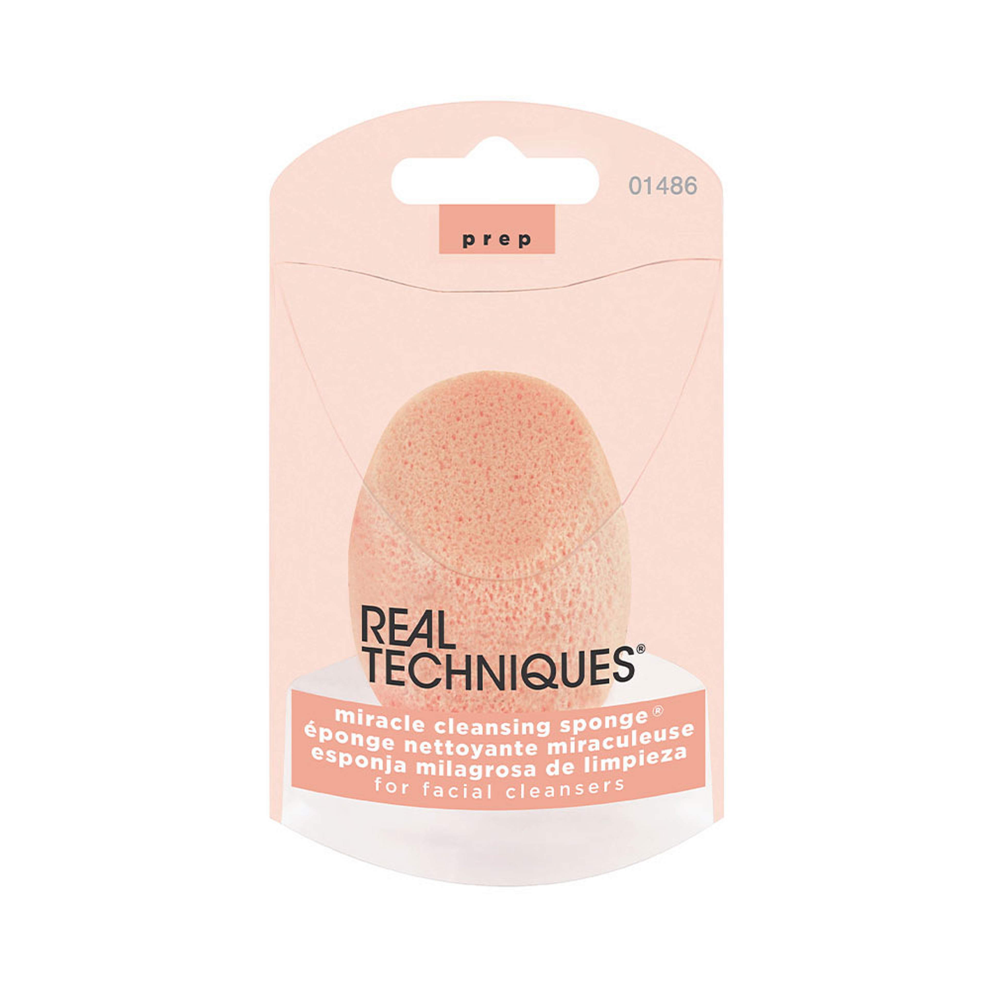 Miracle Cleansing Sponge, från Real Techniques. Klicka för att öppna bilden i stort format
