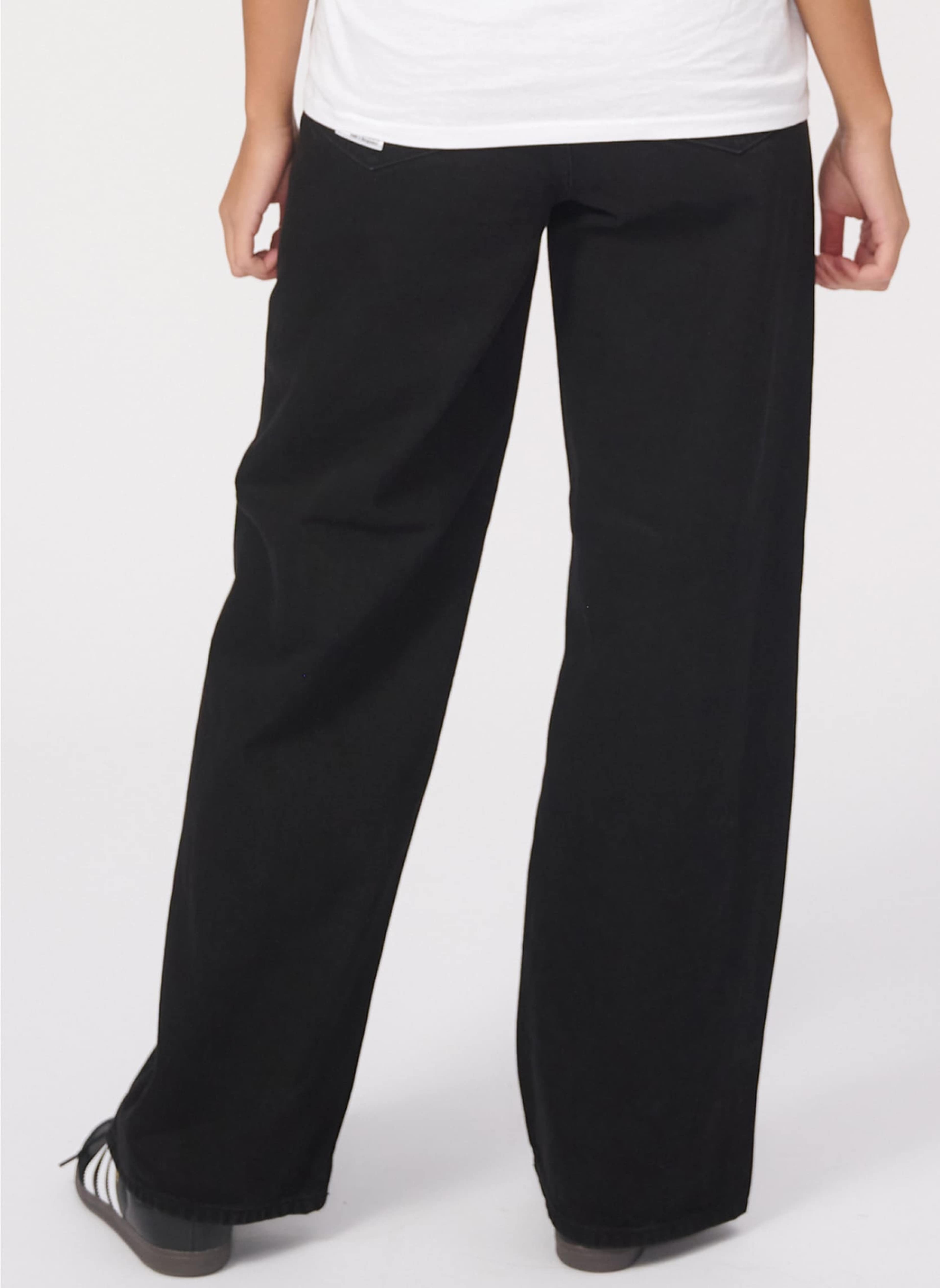 Performance Wide Jeans